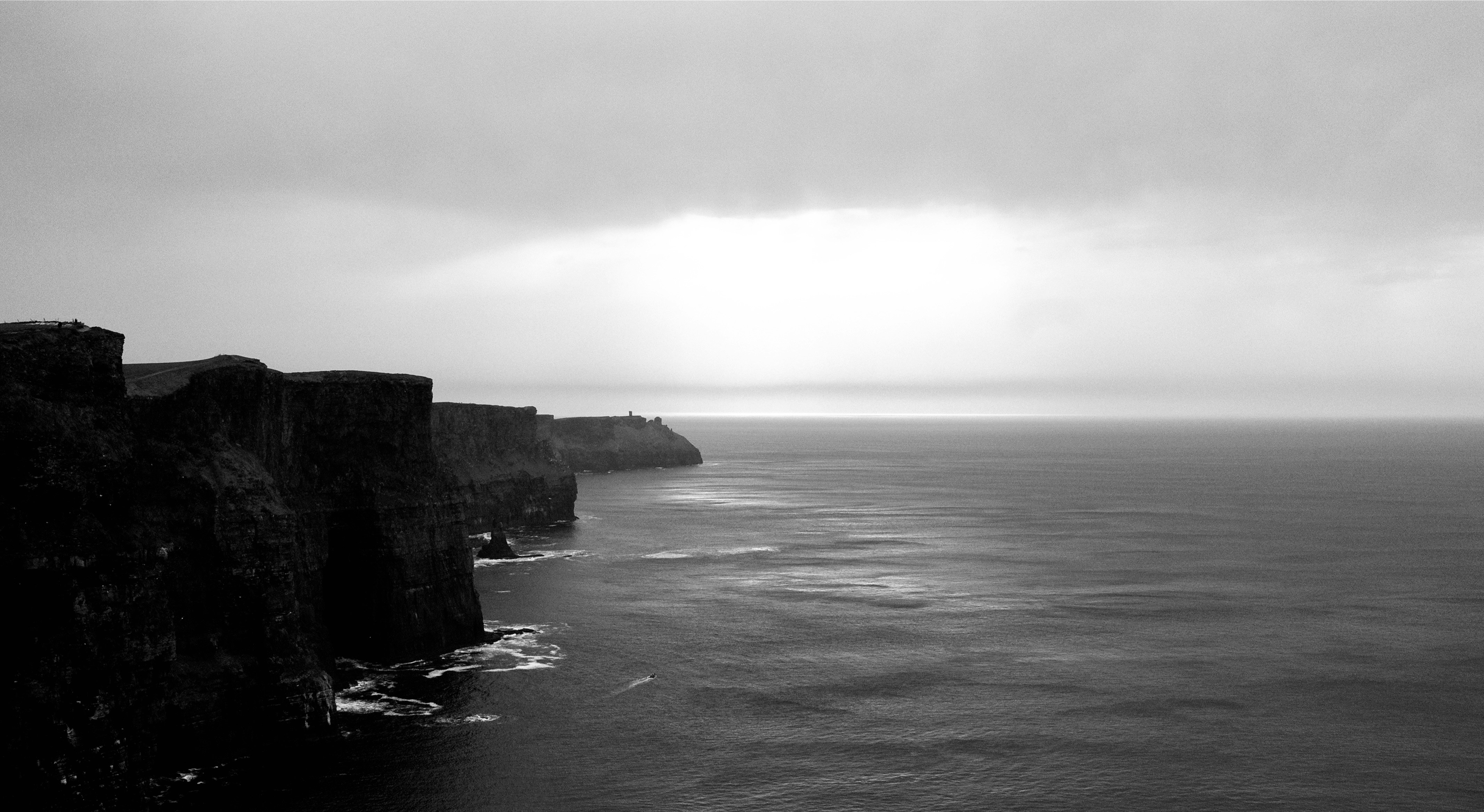 Photo by lifelivedinmono