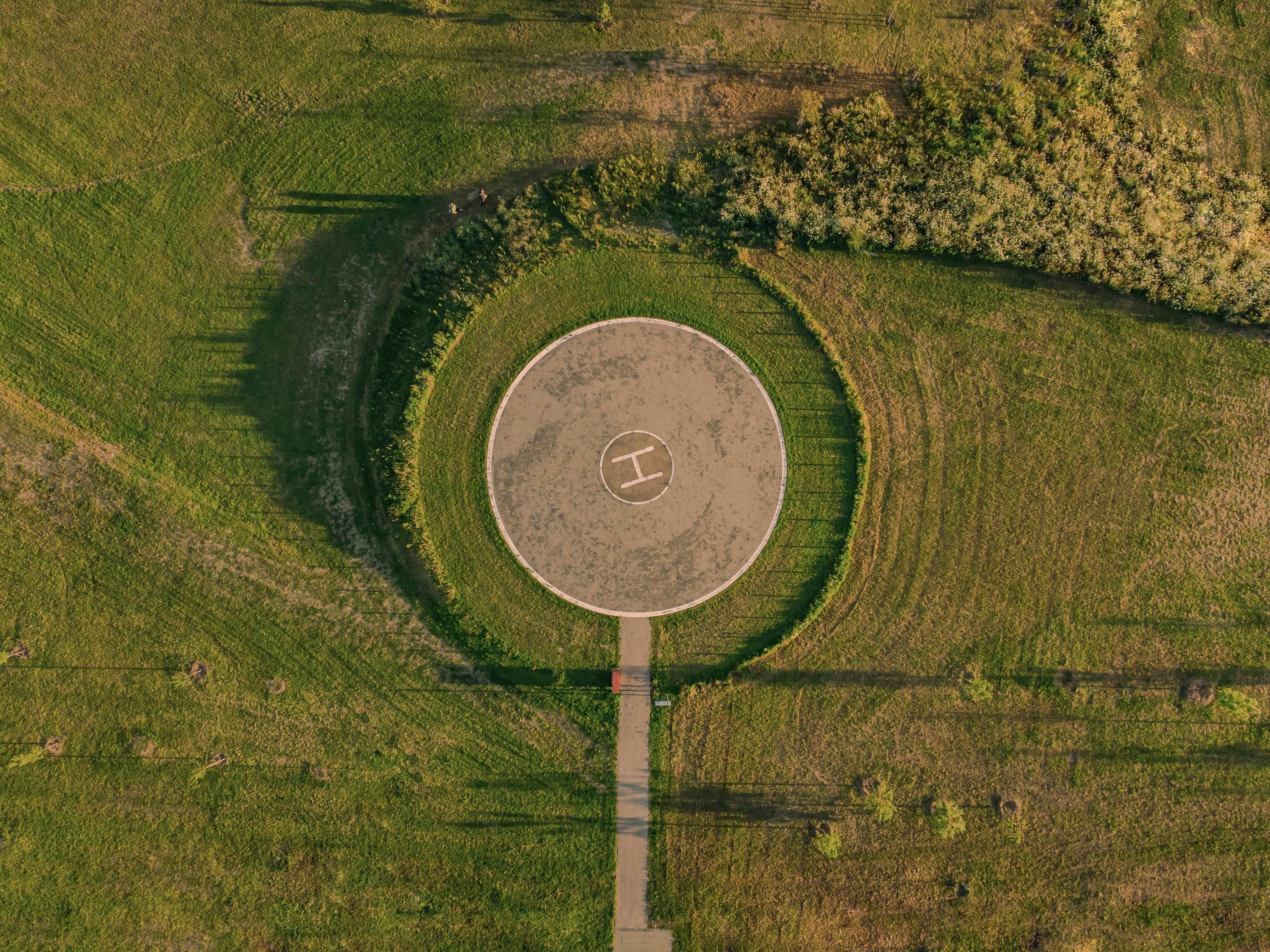 Markučių dvaro sodybos fragmentų parkas