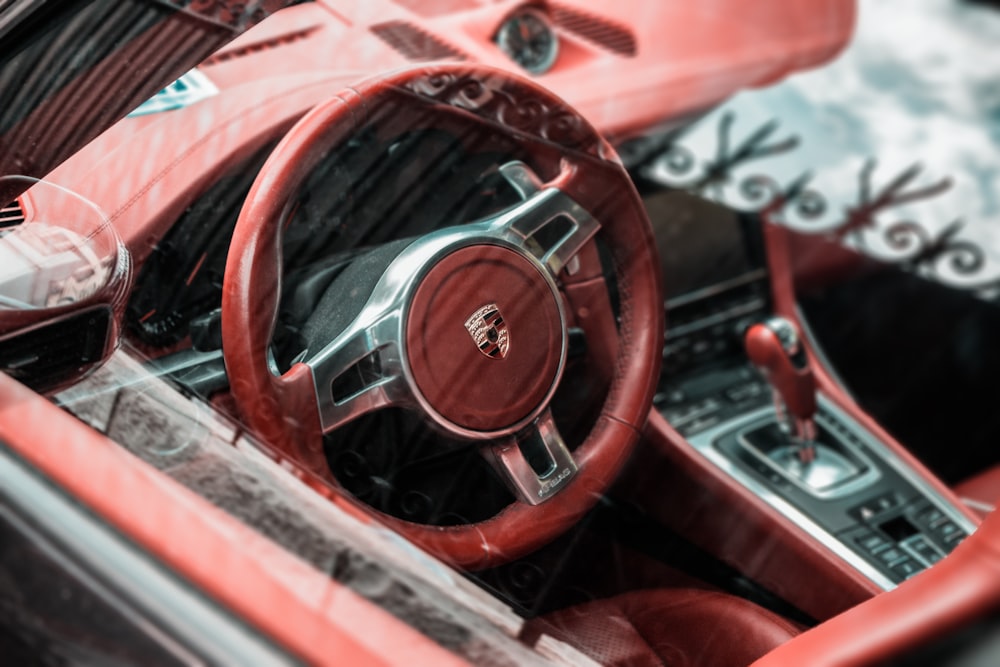 a close up of a car's steering wheel