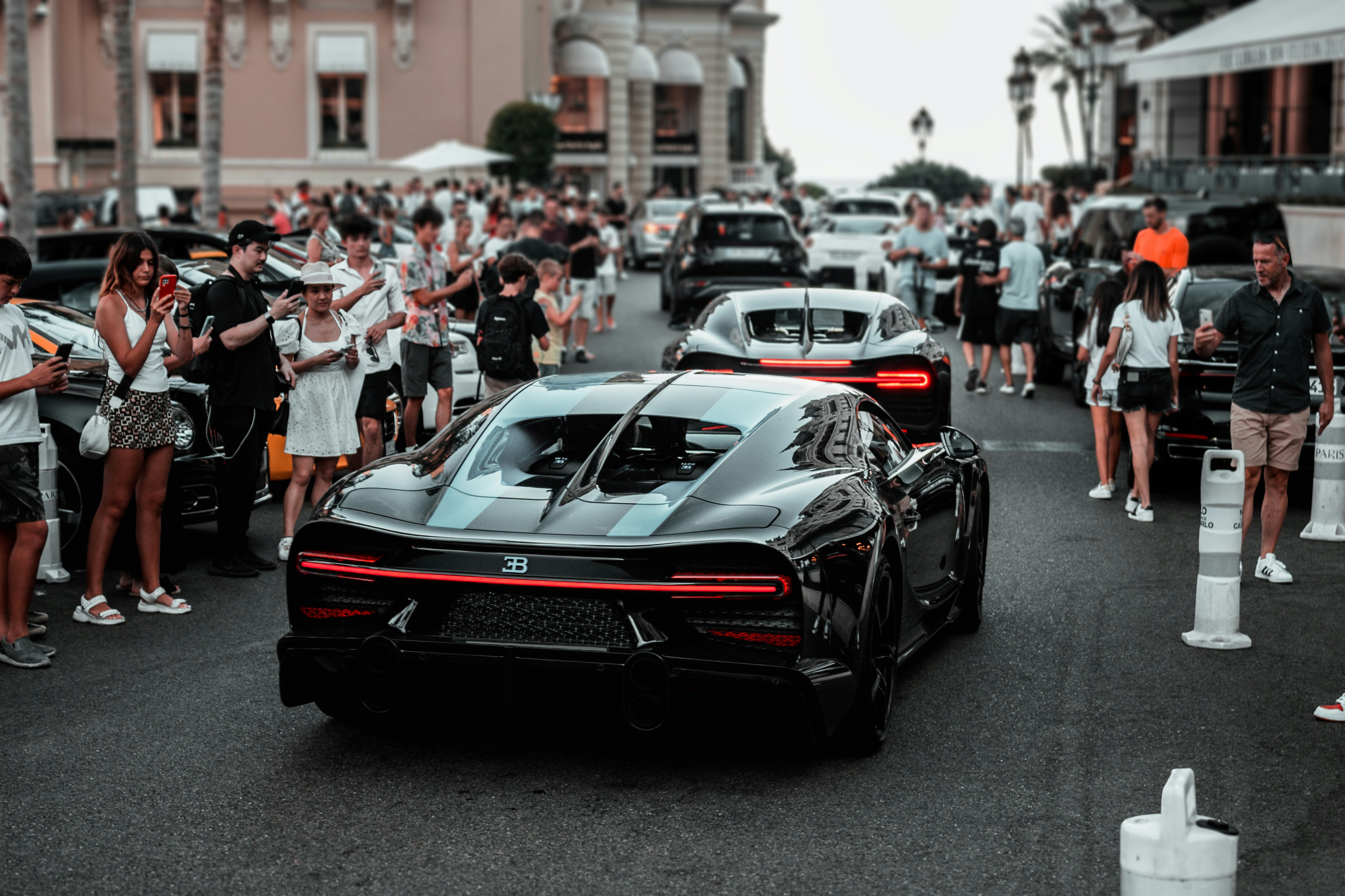 Choose from a curated selection of Bugatti wallpapers (including the Bugatti Veyron and Bugatti Chiron) for your mobile and desktop screens. Always free on Unsplash.