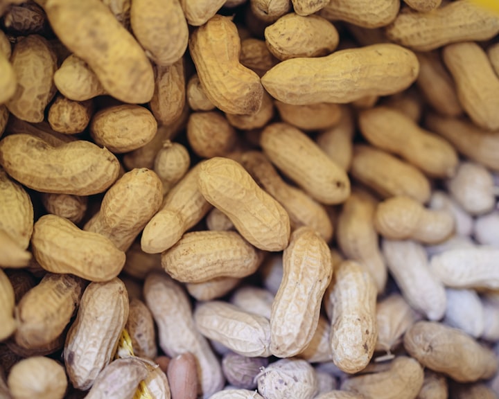 The Best Time to Eat Peanuts (Hint: It's Not When You're Thirsty!)
