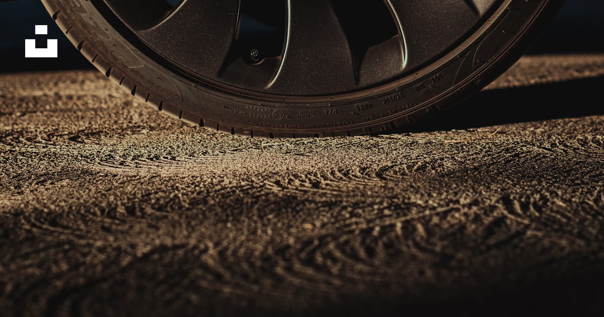 A close up of a car wheel photo – Free Wheel Image on Unsplash