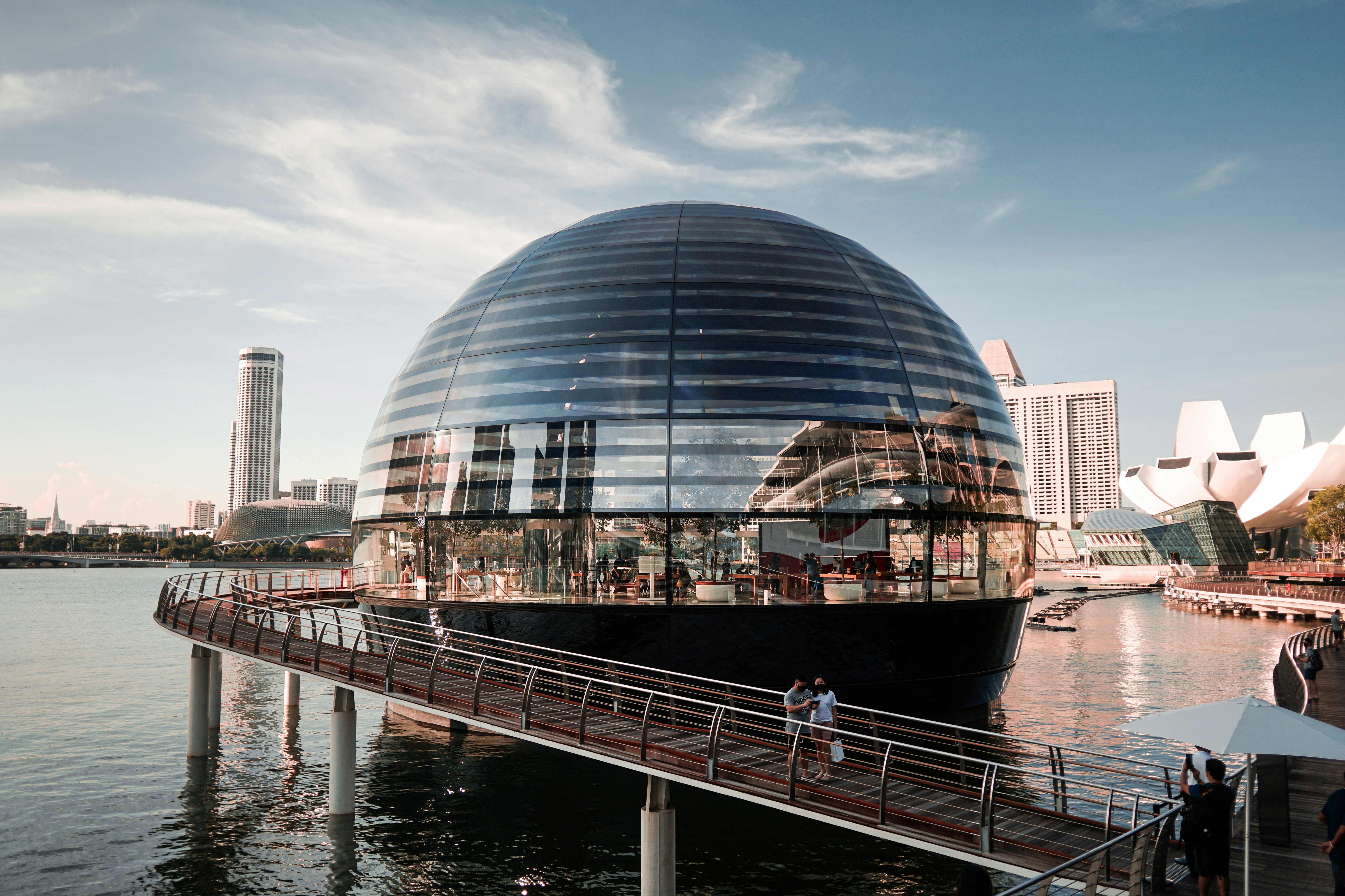 Photo by theeatenone