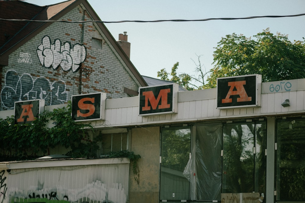 a building with graffiti on it