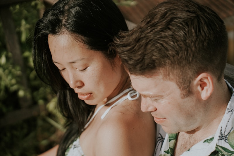 Beso apasionado en España