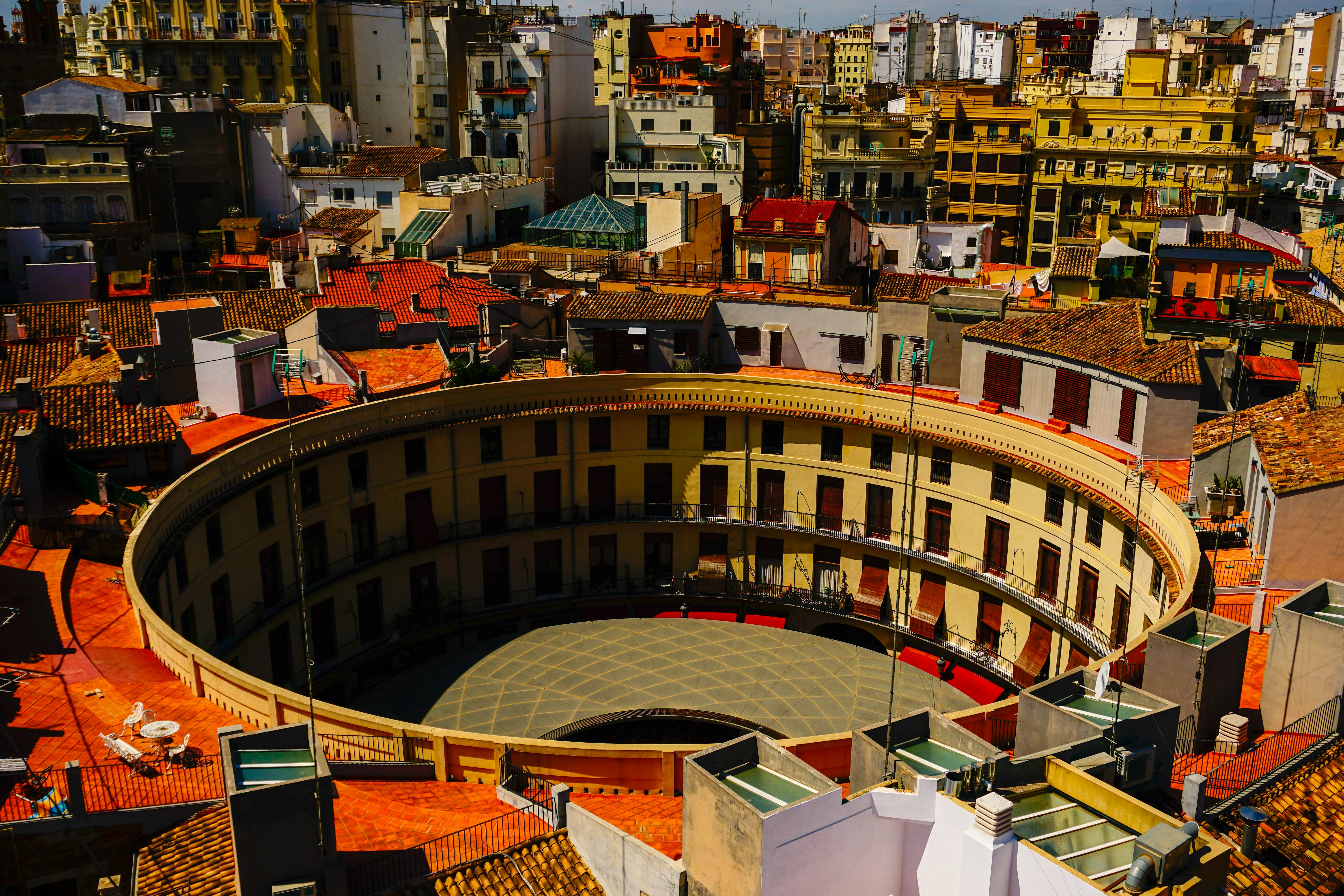 a large building with many windows