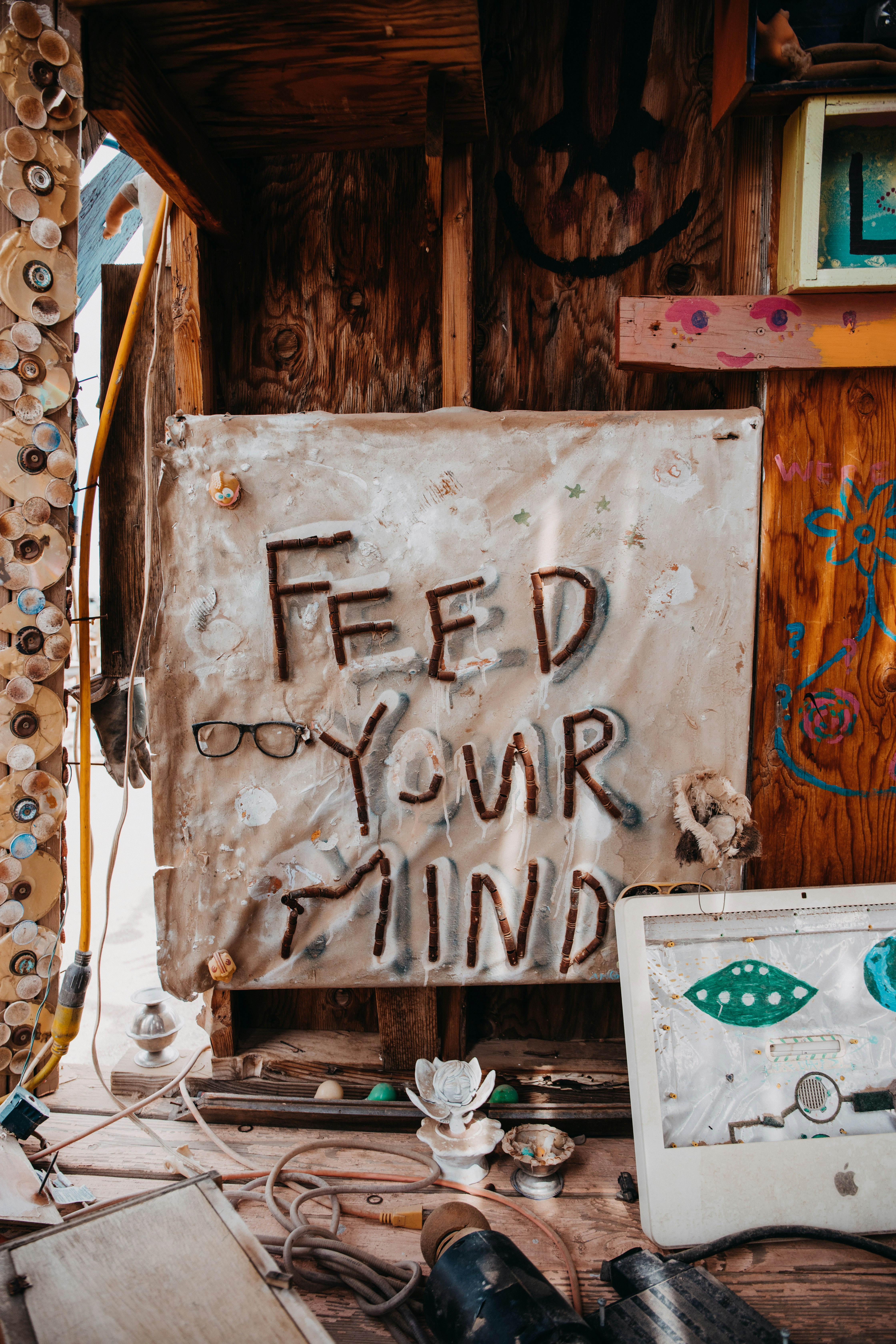 black and white bed linen
