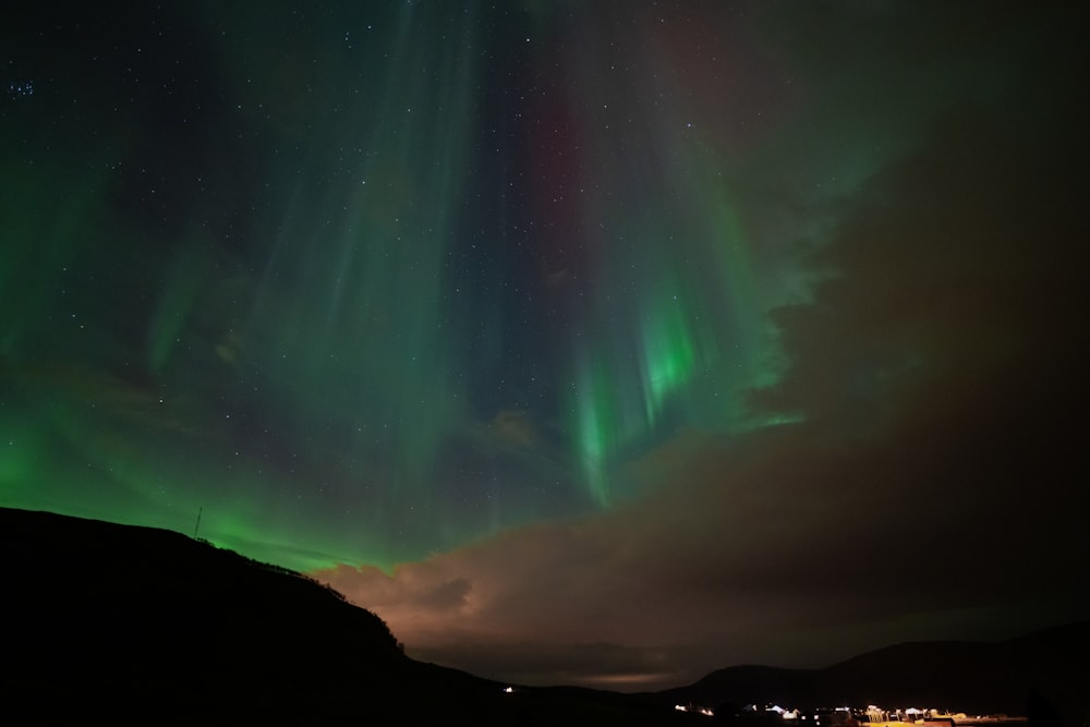 Grüne Lichter am Himmel