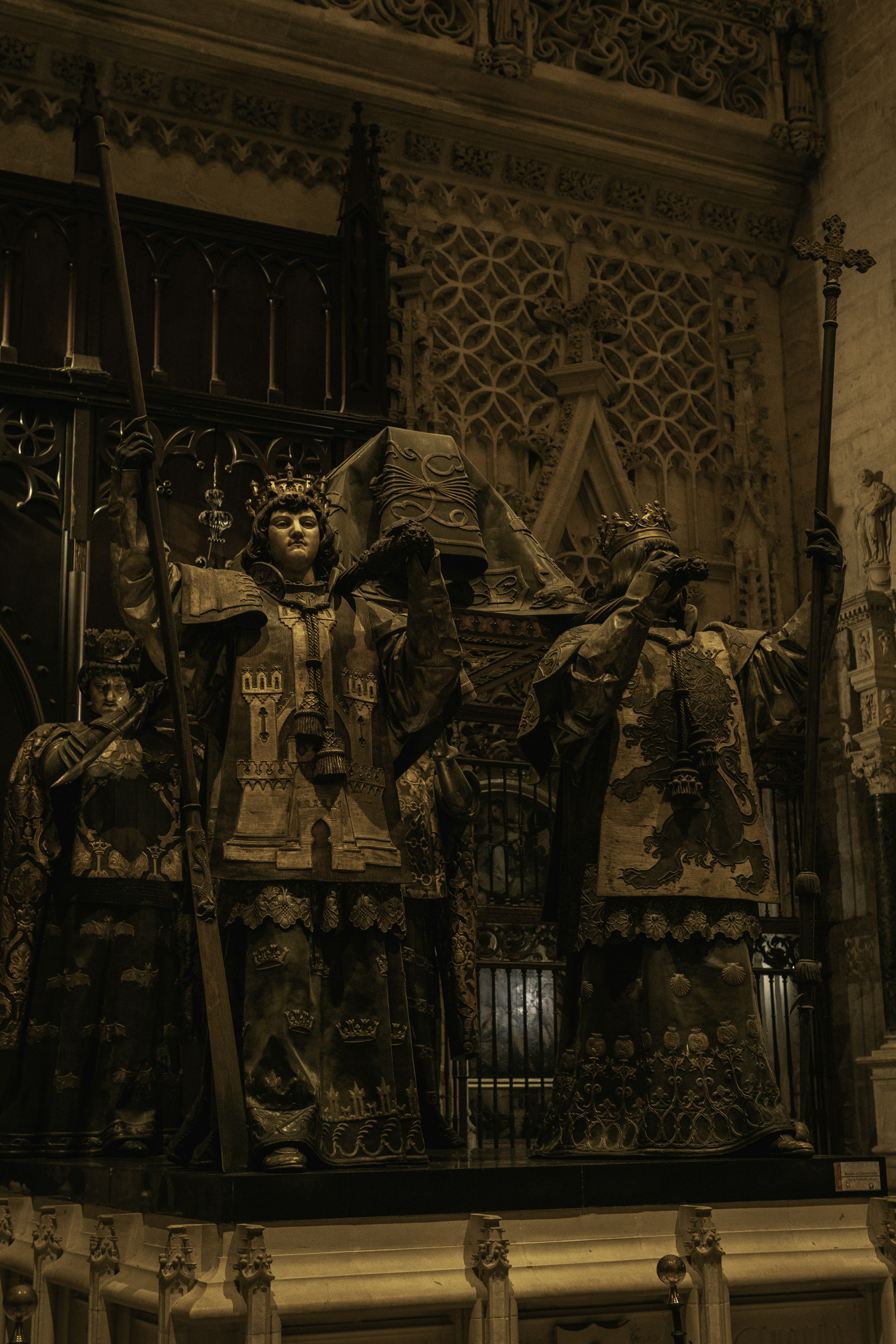 [hikaye] : Bir Paladin bir Korucu ve Kaoslu...