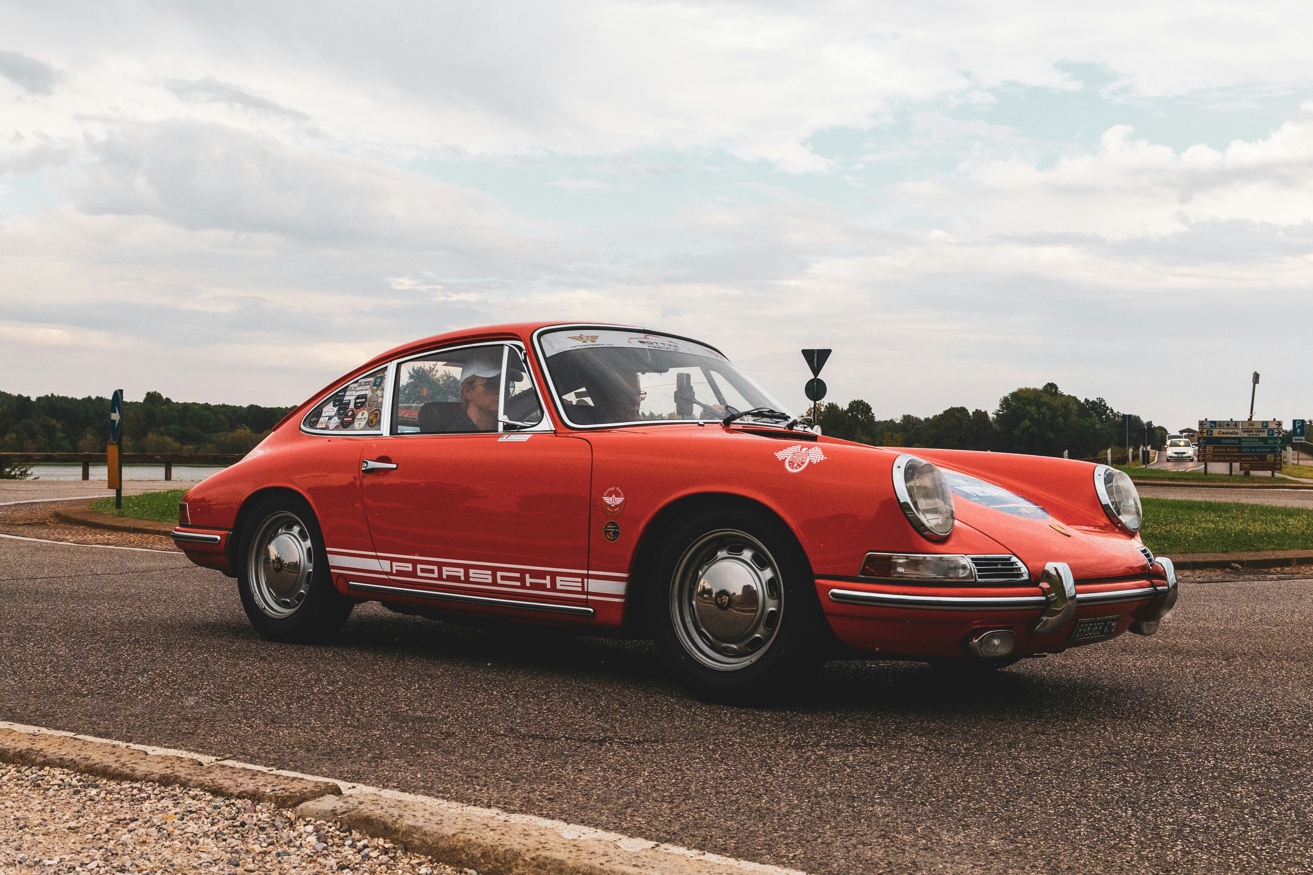 Photo by maxim_klimashin