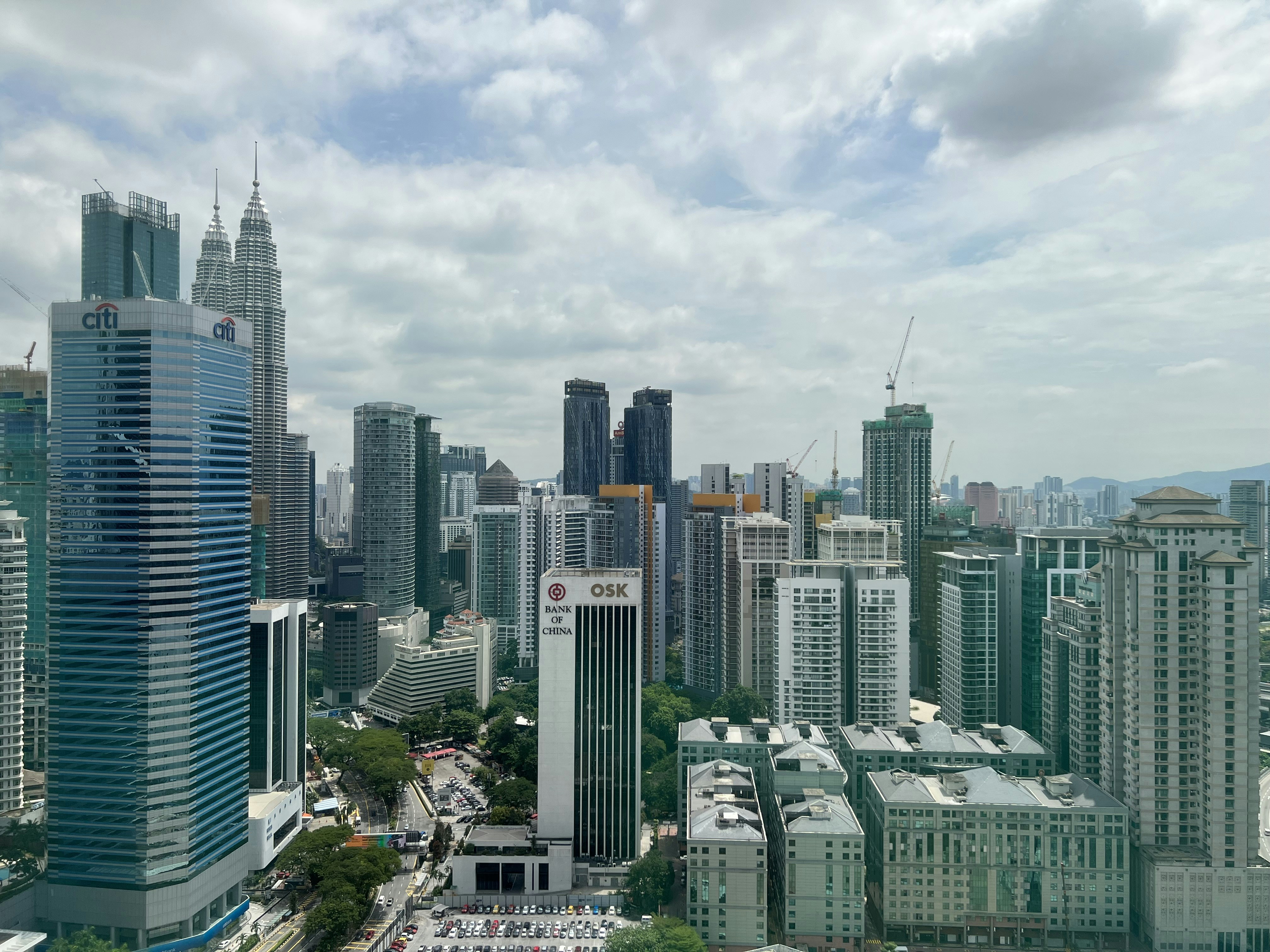 Джастін Сун подвоює свої звинувачення у шахрайстві з першим цифровим трестом, закликає регуляторів Гонконгу діяти.