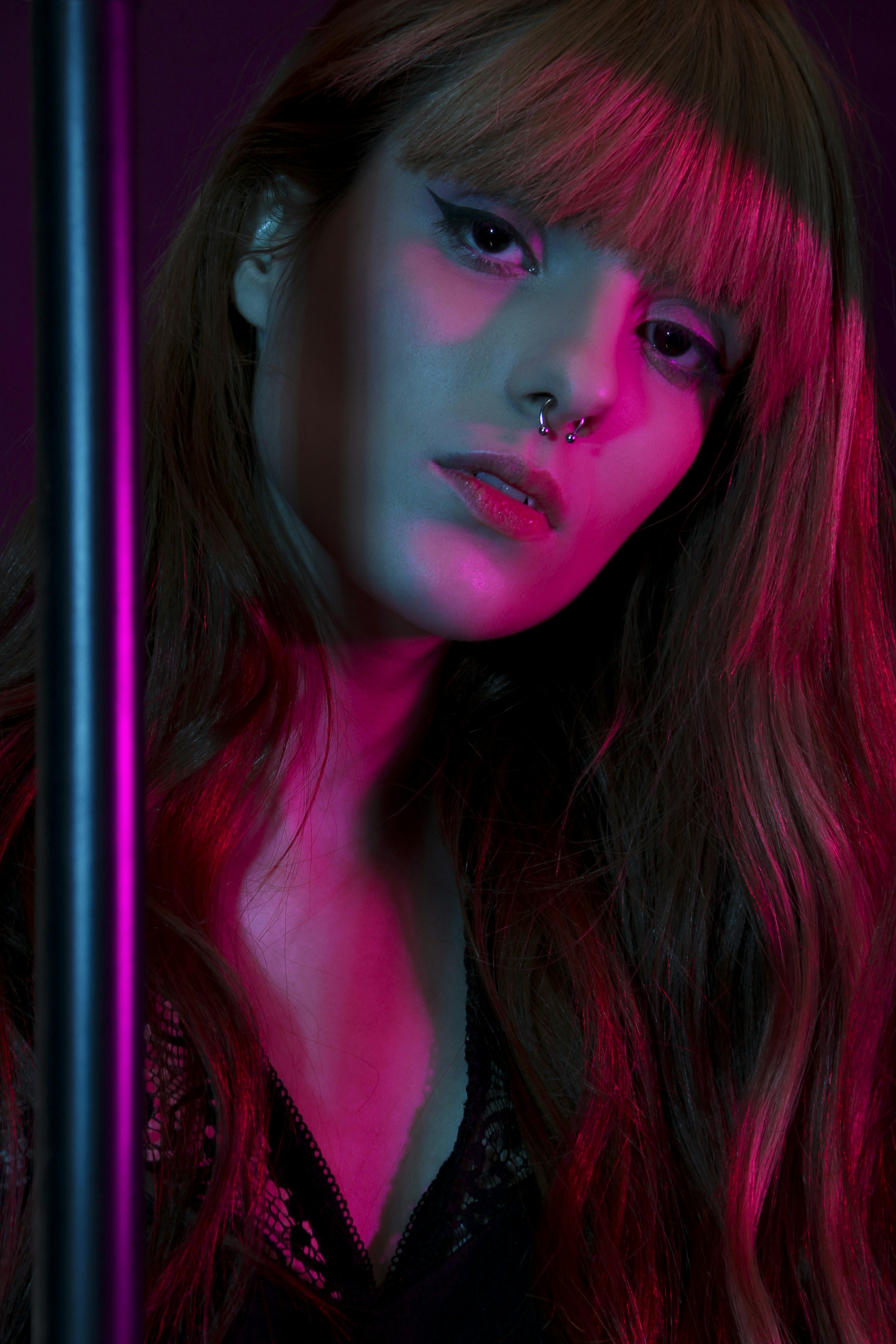 A woman with red hair photo – Free Black Image on Unsplash