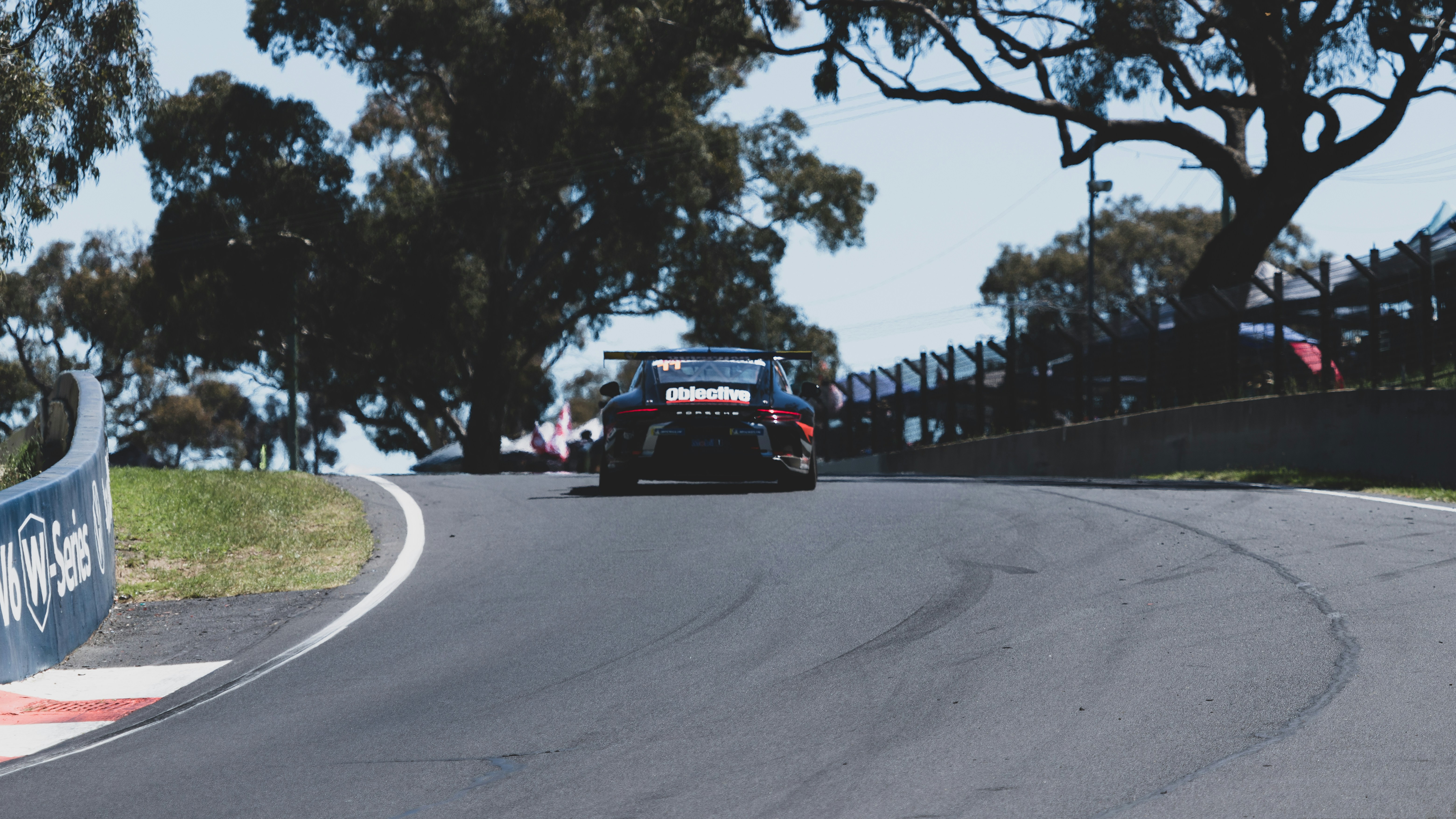 australian v8 supercar wallpaper, wallpaper, Australian V8 Supercars: A Deep Dive 3