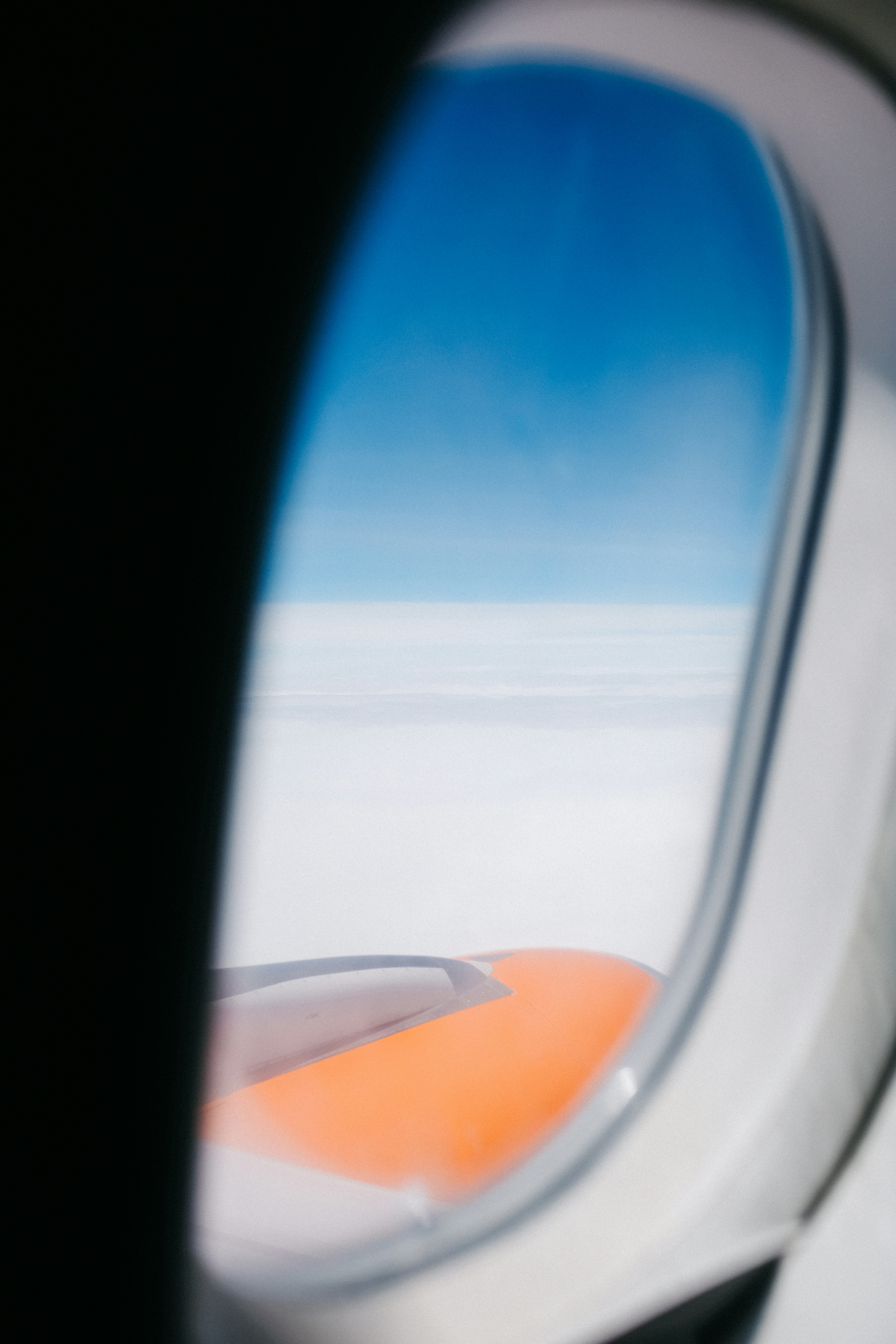 Photo by adrienolichon