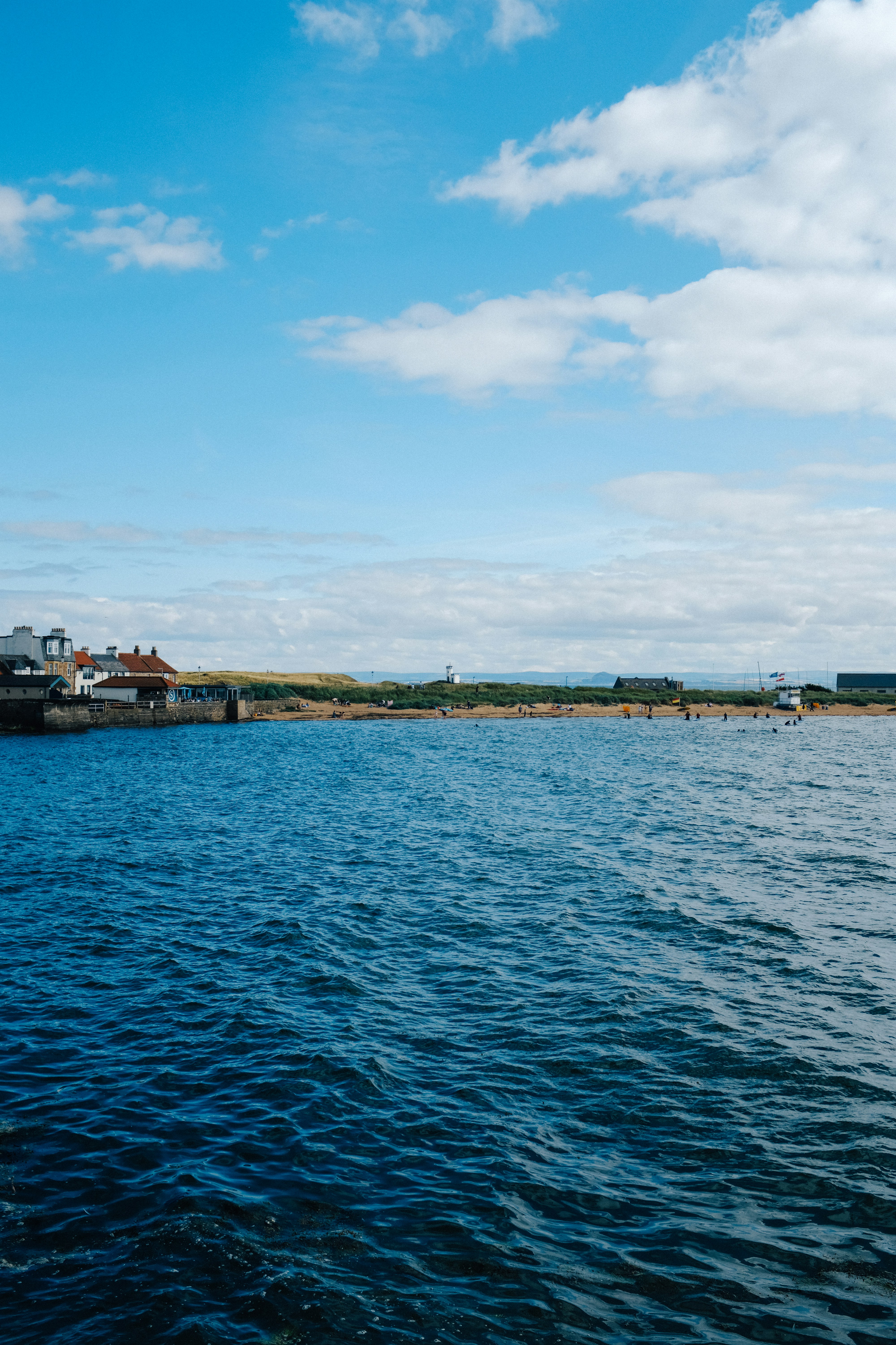 Photo by adrienolichon