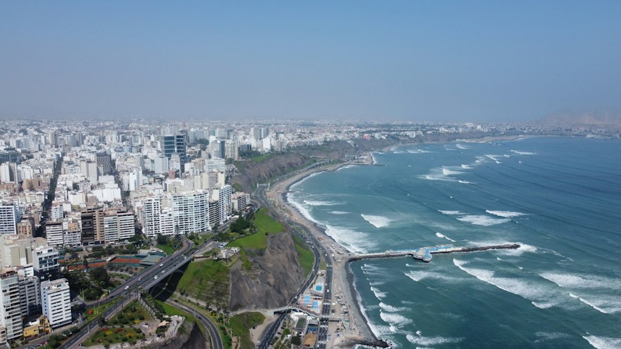 ساحل میرافلورس