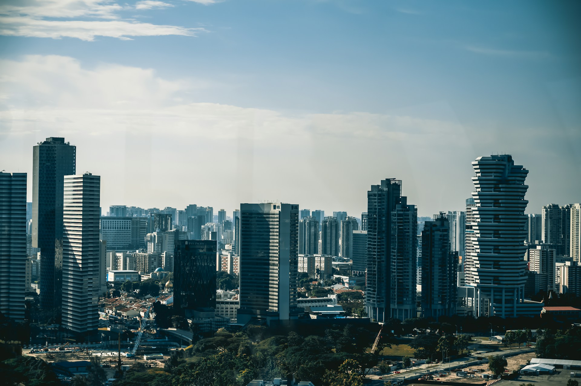 a city with tall buildings