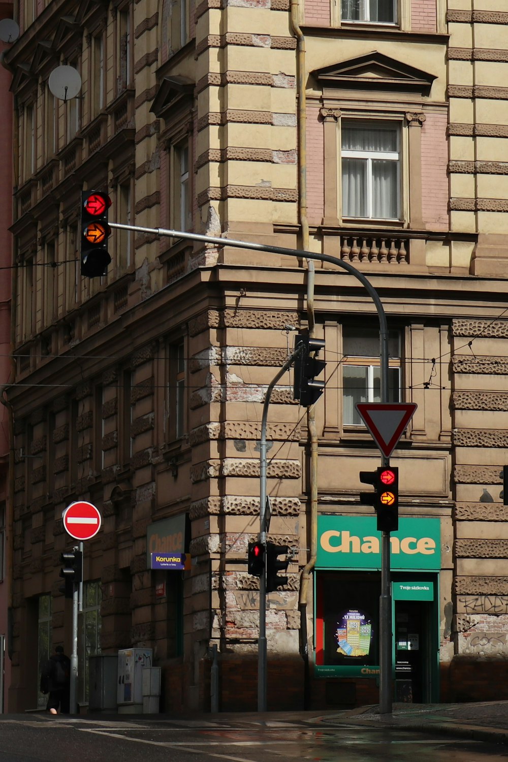 a traffic light on a street corner