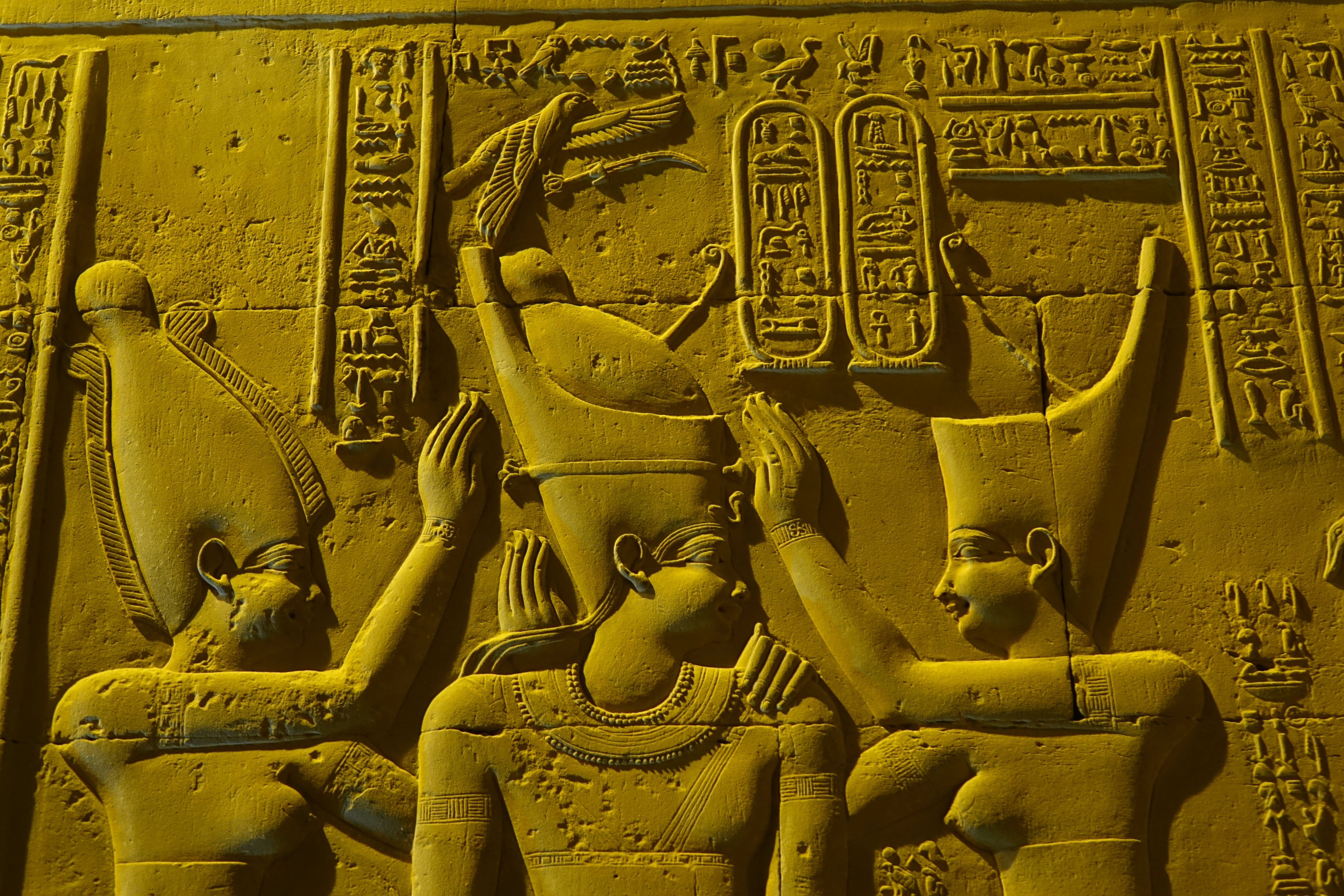 الزواج المختلط لدى الطبقة العليا المصرية: تاريخ وتحليل