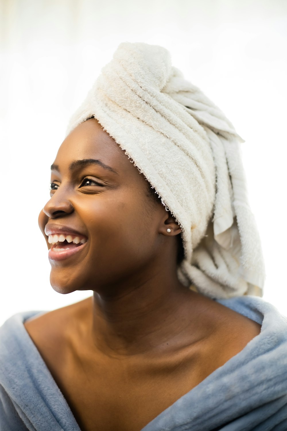 a person wearing a white hat