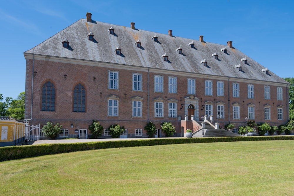 a large brick building