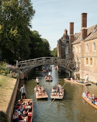Cambridge: The Mathematical Bridge and Punts - Peter English Teacher studied here