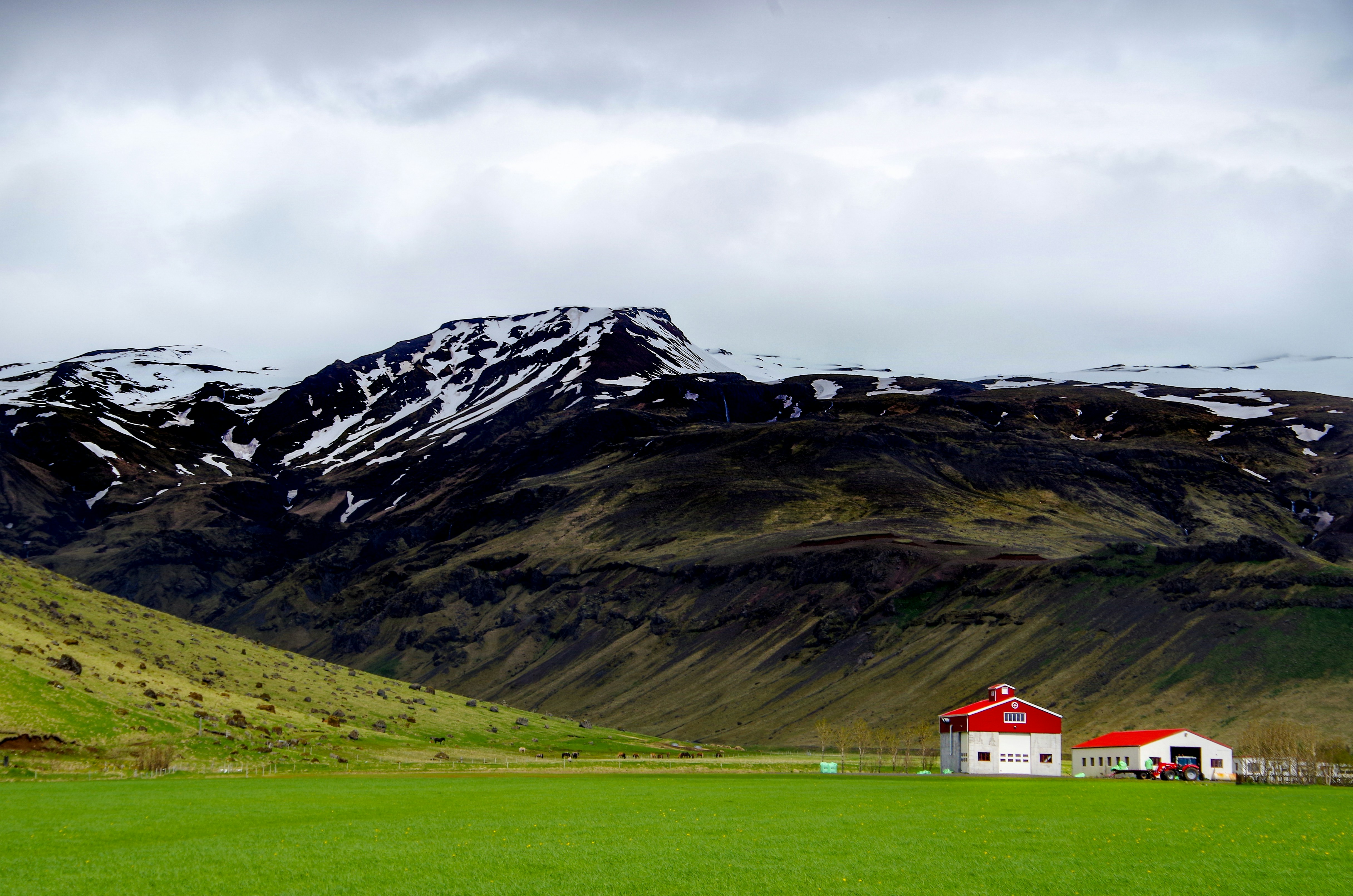 Exploring the Hidden Gems of Iceland: A Journey Through the Land of Fire and Ice