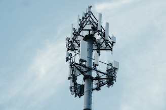 a tall antenna tower
