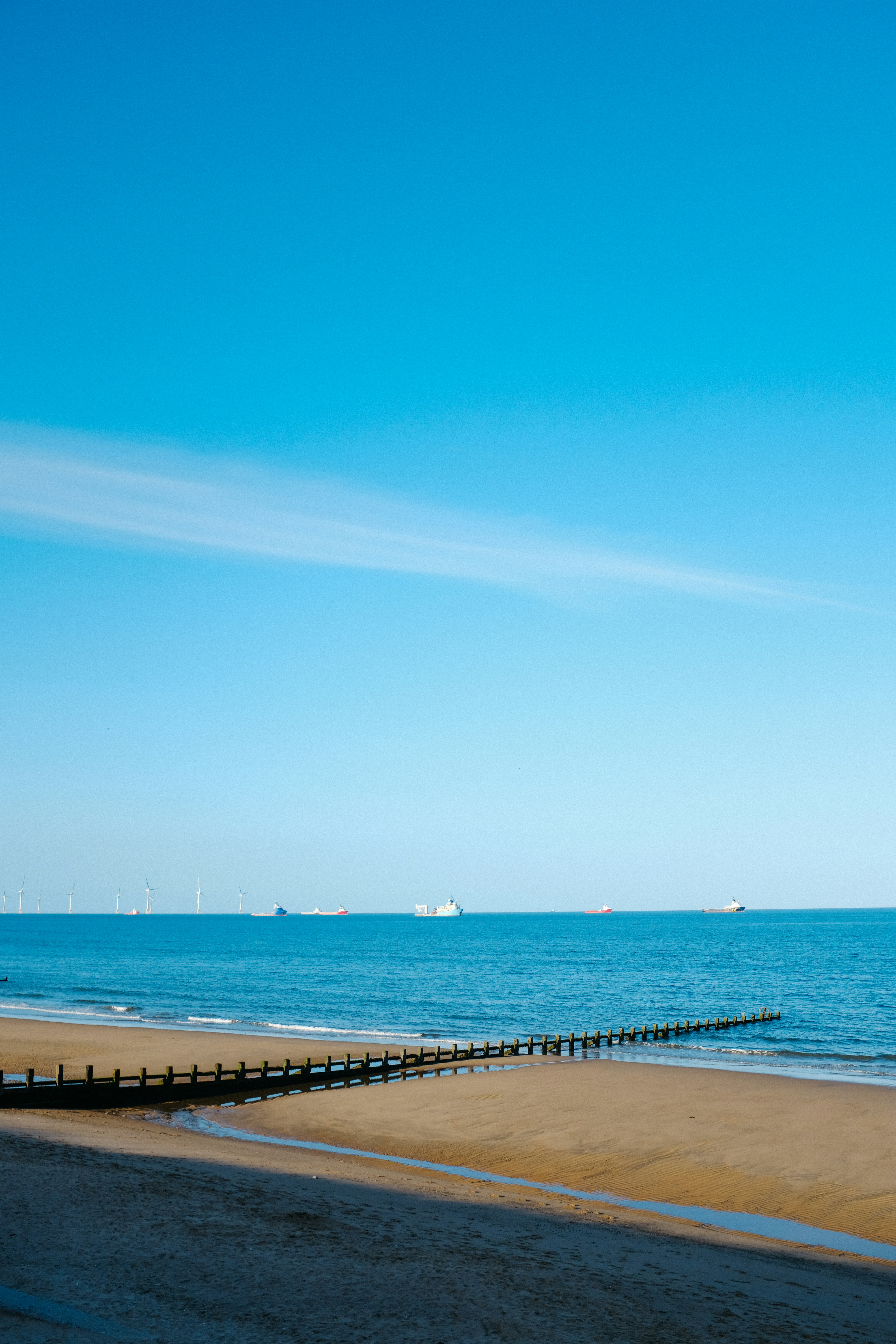 Photo by adrienolichon