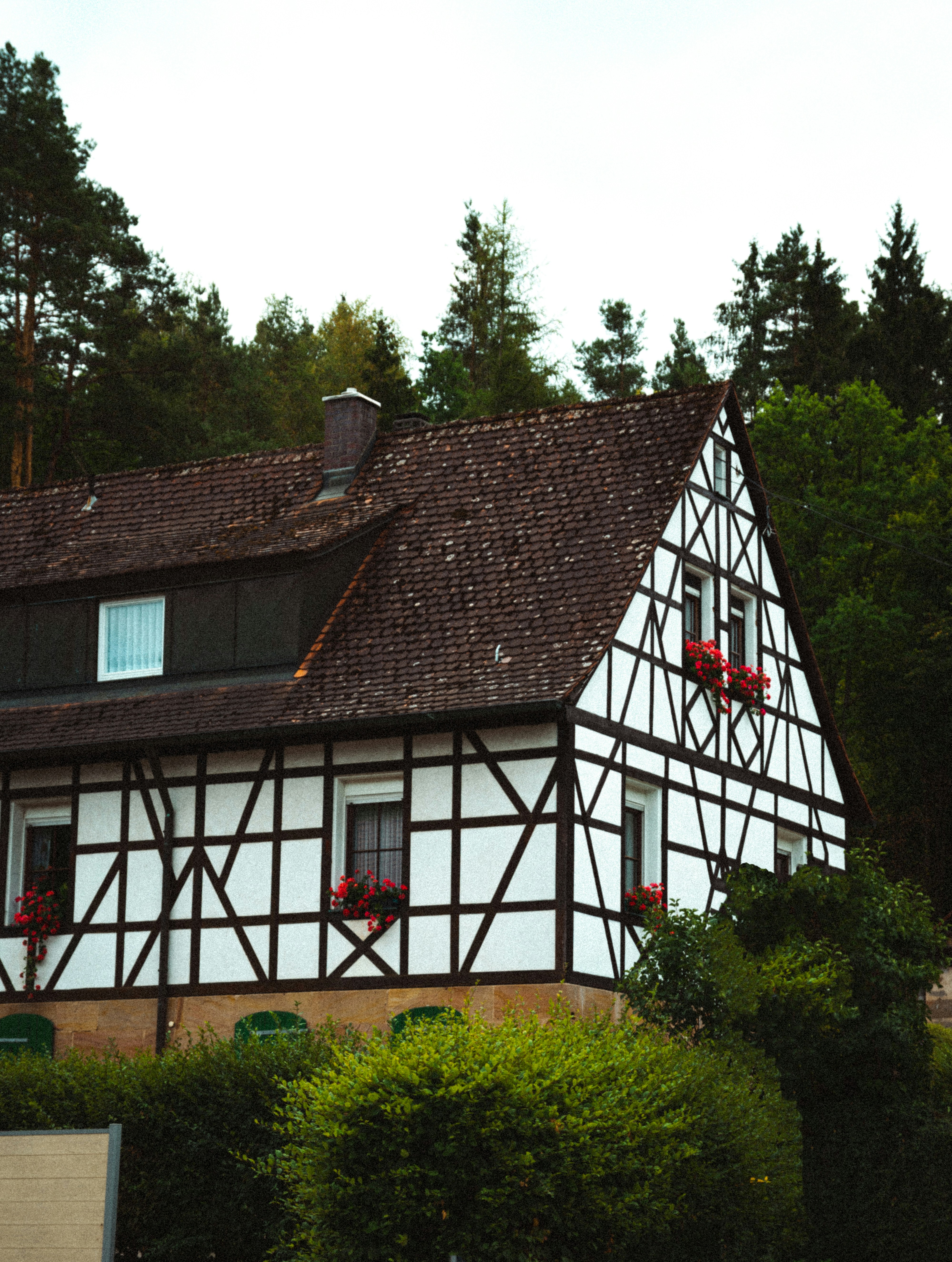 A house with a crane photo Free Grey Image on Unsplash