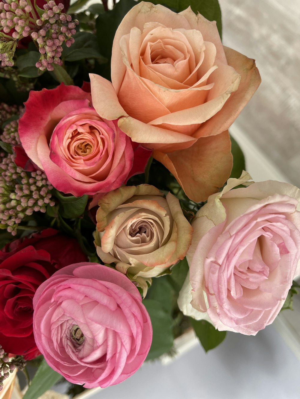 a bouquet of roses