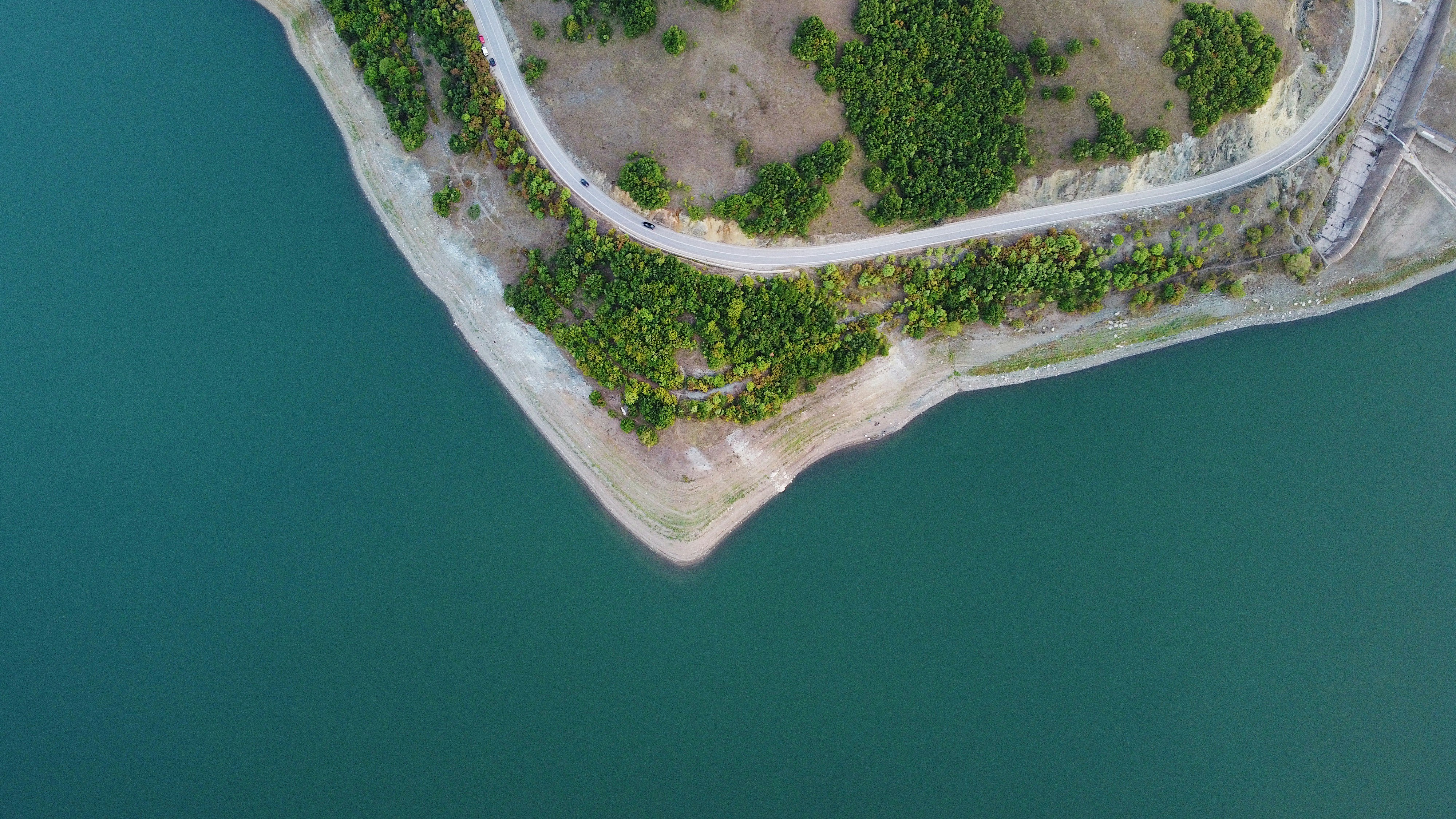 Photo by bleronsalihi