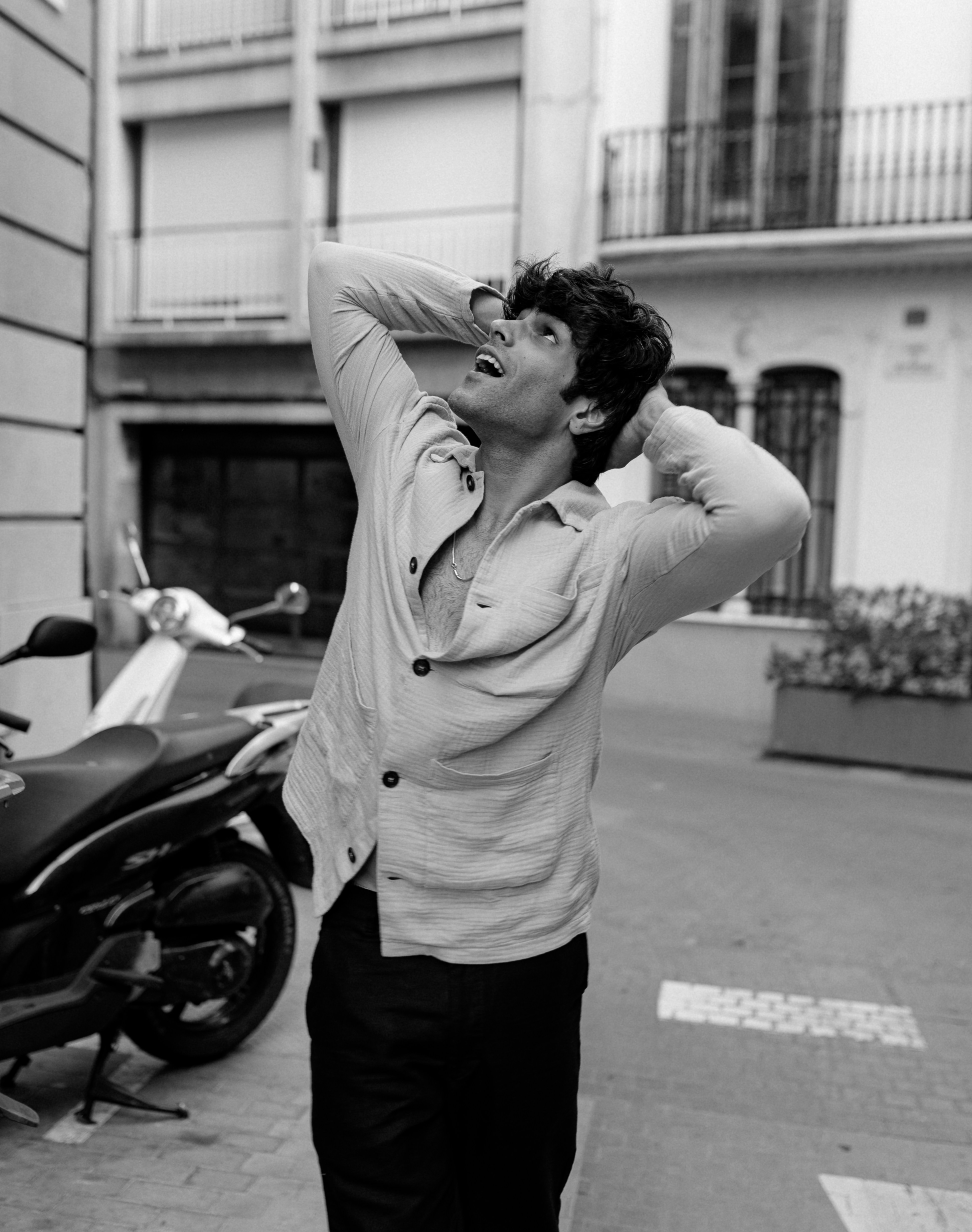 ต้องการนักแสดง 2 บทบาท