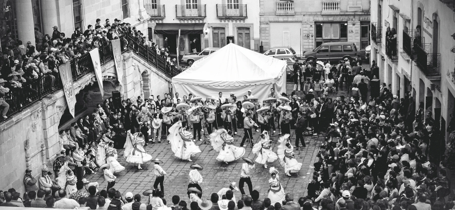Il Mariachi e la Canzone Ranchera: L'Età d'Oro (1930–1970)
