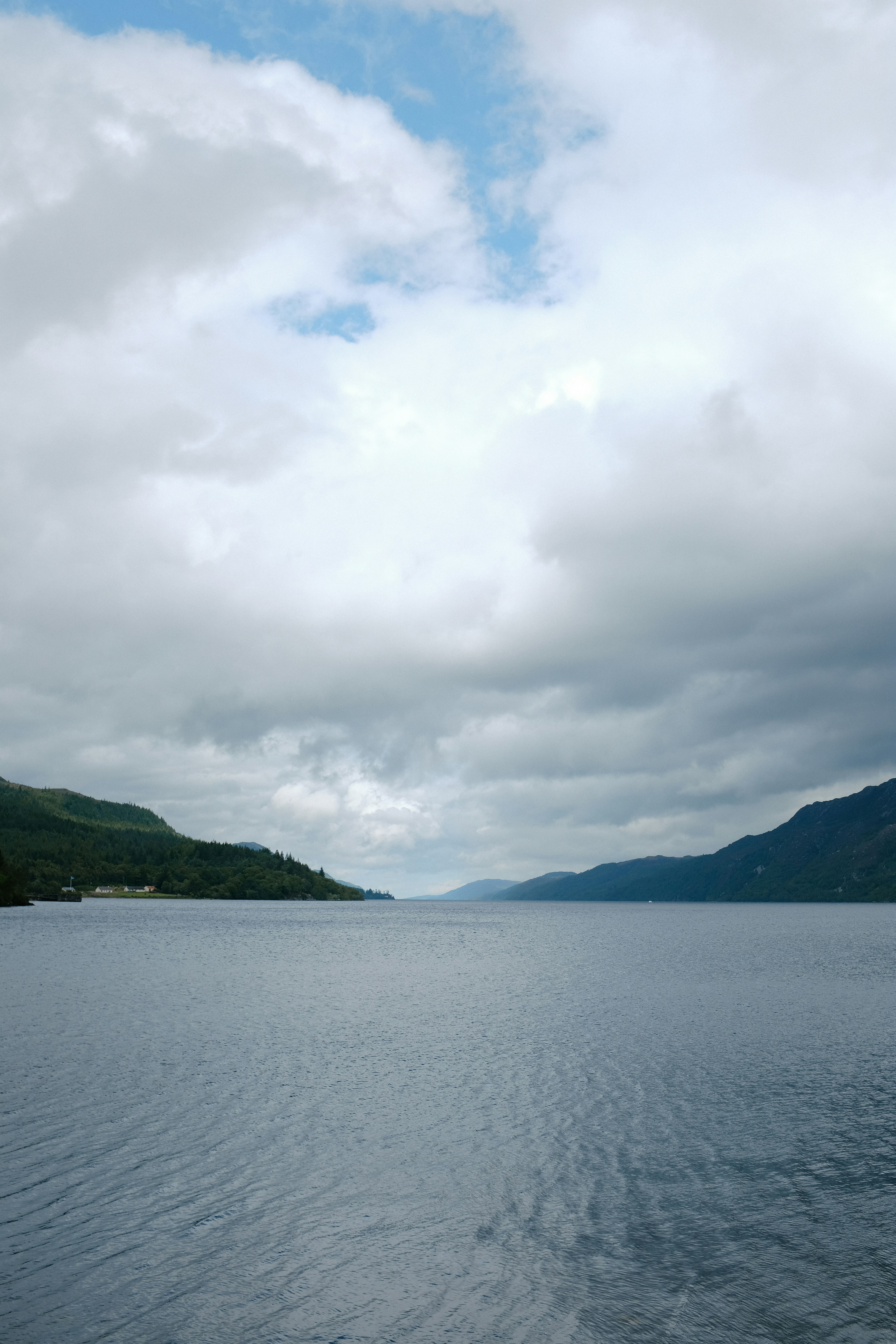 Photo by adrienolichon