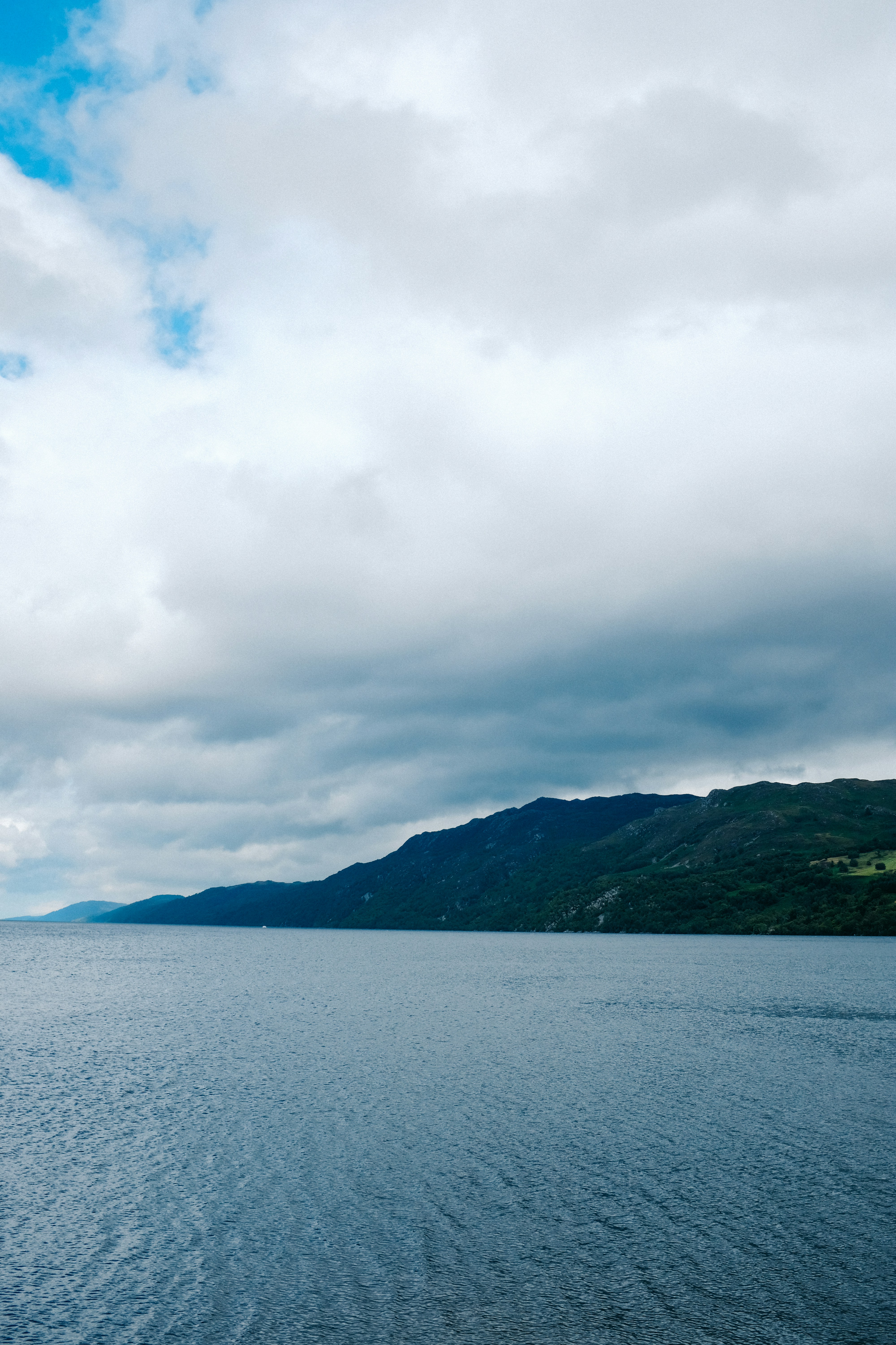 Photo by adrienolichon