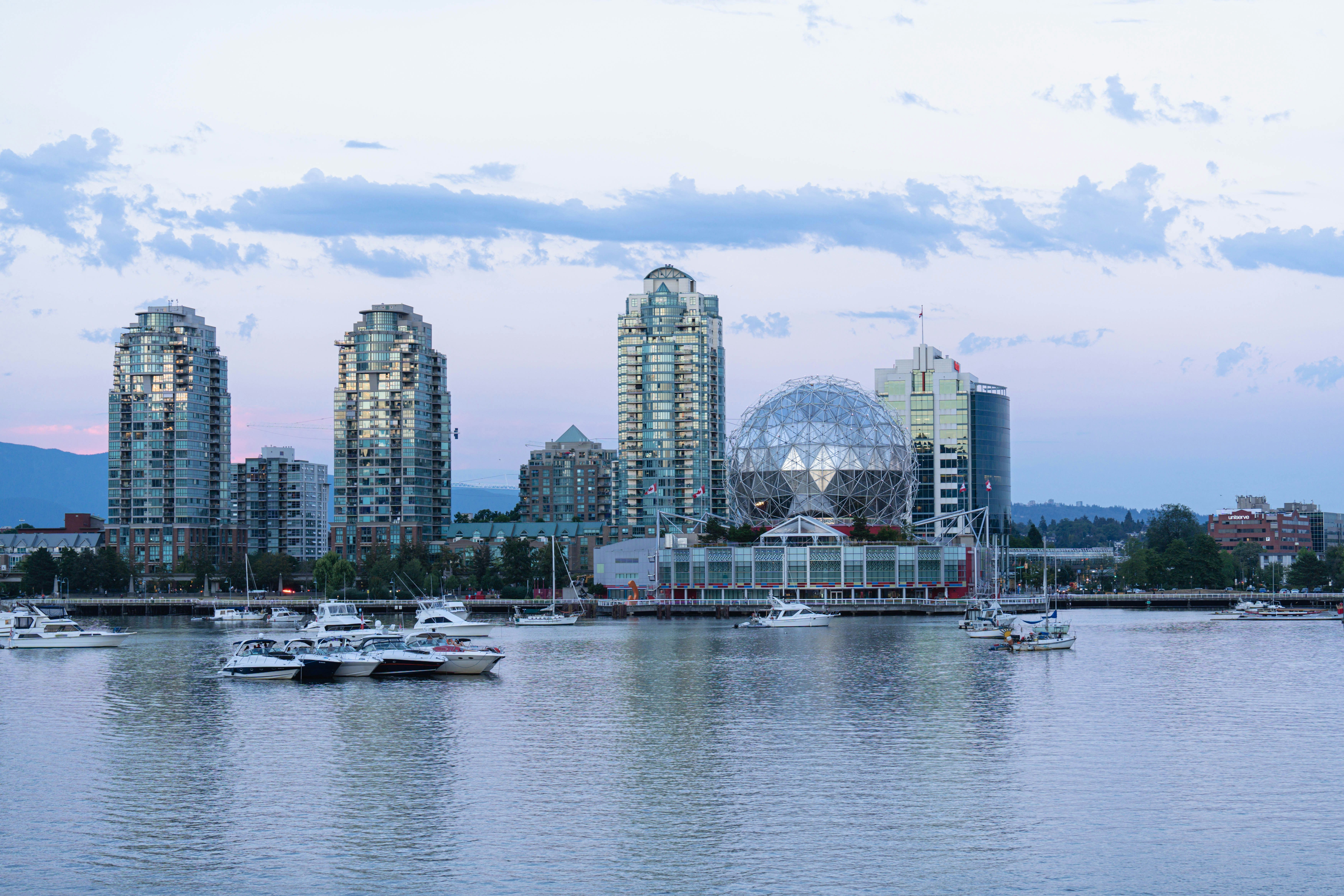 Penerapan Algoritma Dijkstra untuk Sistem Pendukung Keputusan Bagi Penentuan Jalur Terpendek Pengiriman Paket Barang pada Travel Image