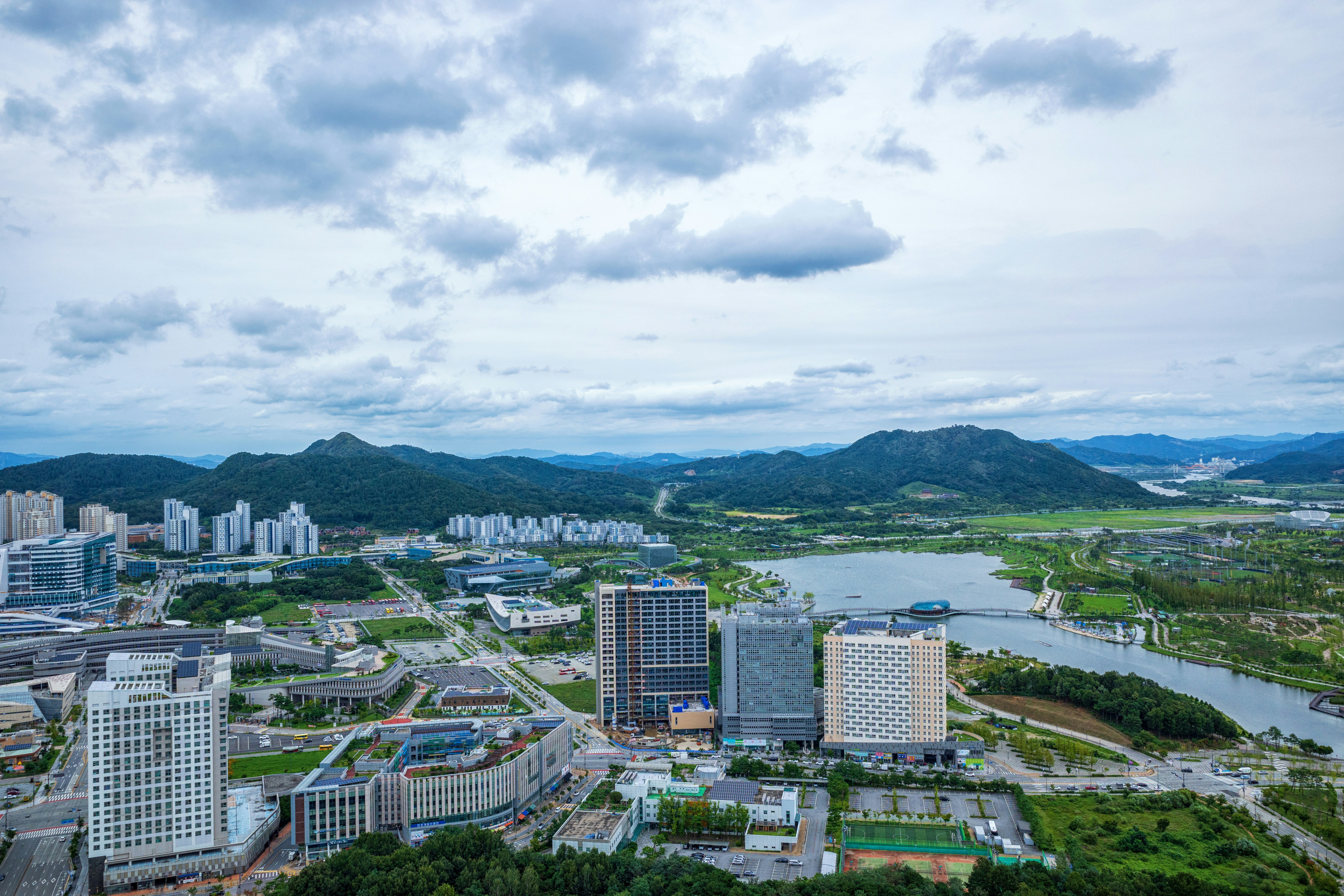 S. Korea's Ministry of SMEs and Startups shifts focus to privately-led innovation with government support in 2023