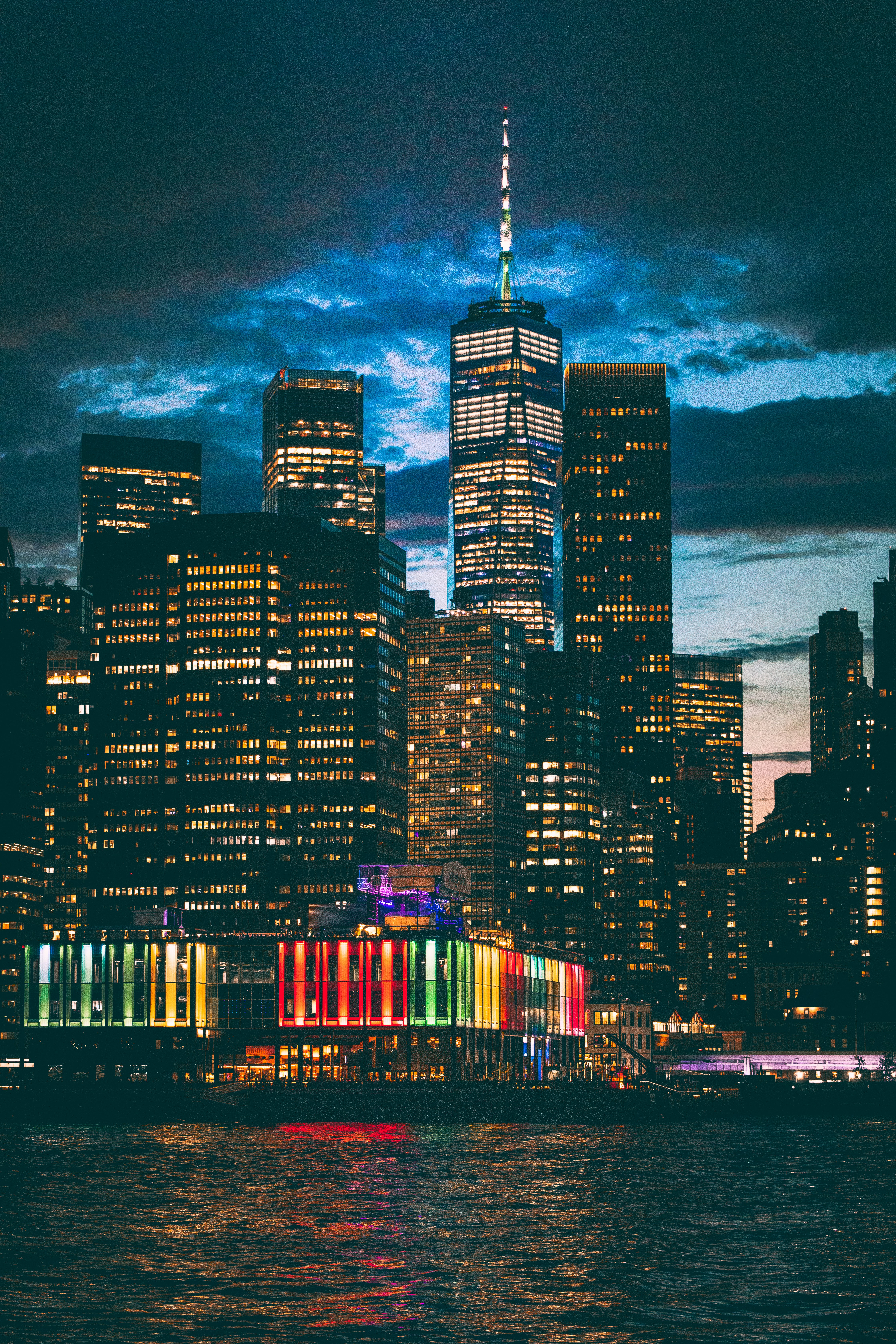 a city skyline at night
