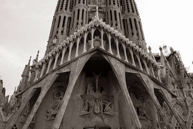 4-Day Spain Family Itinerary: Madrid to Barcelona