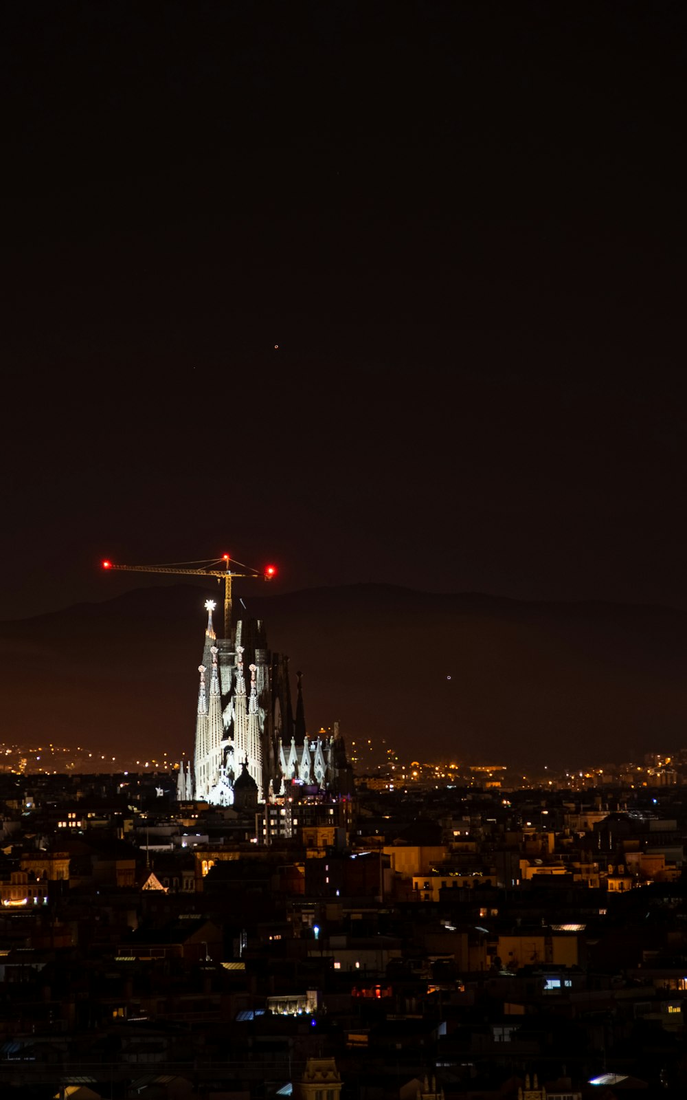 a large tower in a city