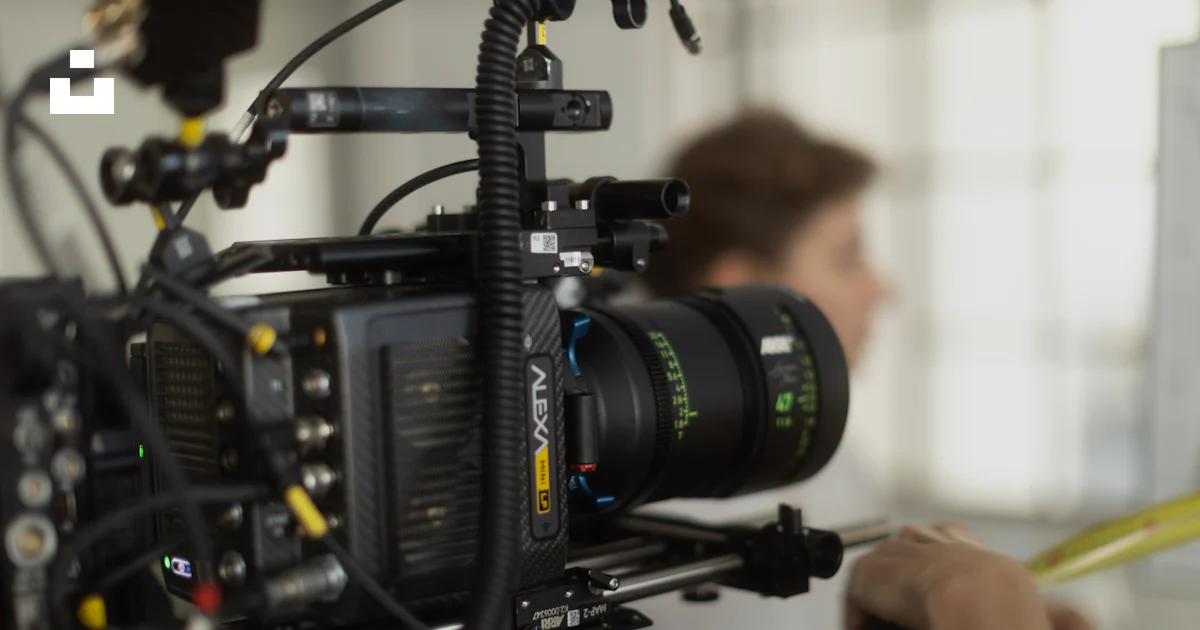 Camera In Use A person using a camera photo – Free Camera Image on Unsplash