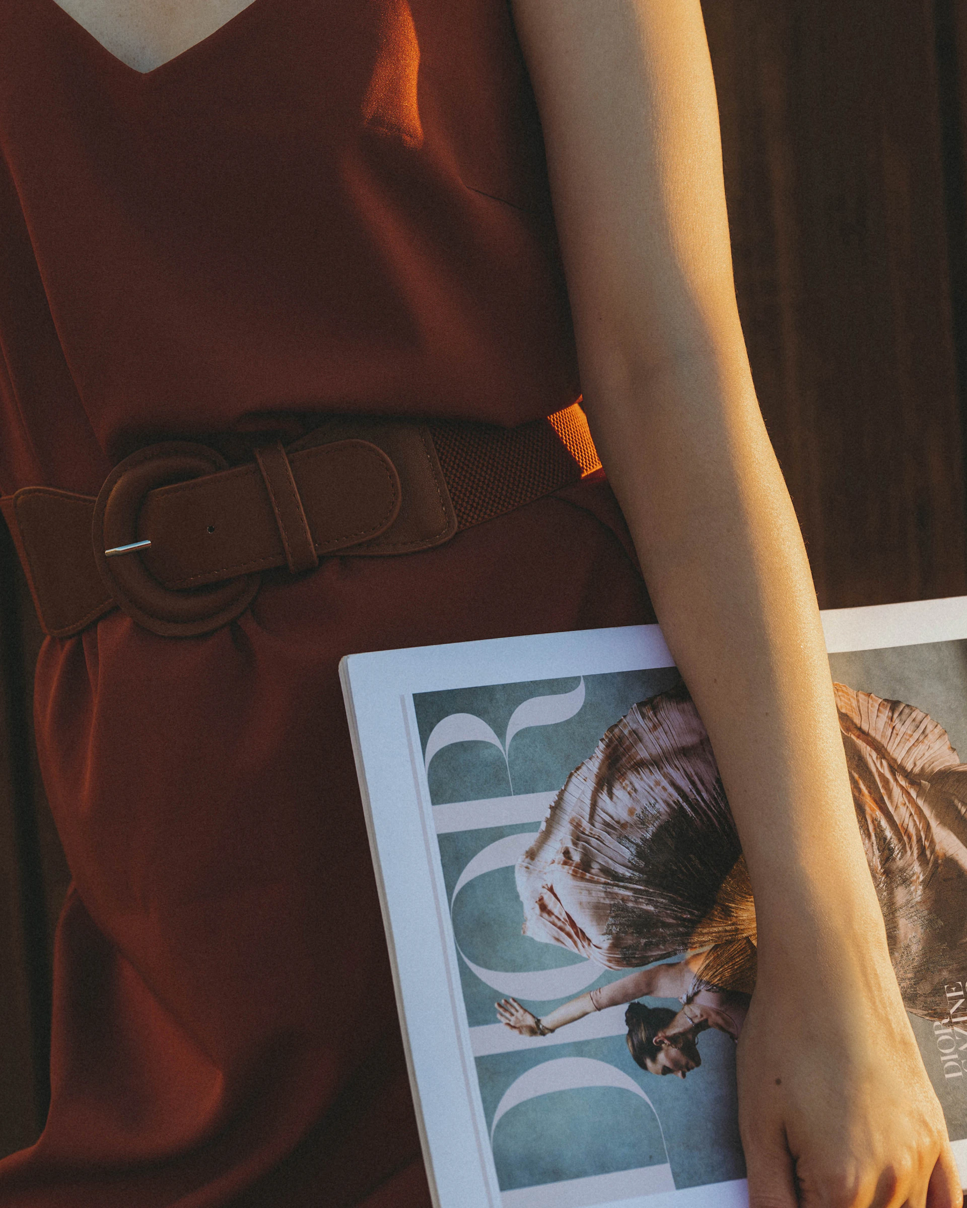 a person wearing a belt