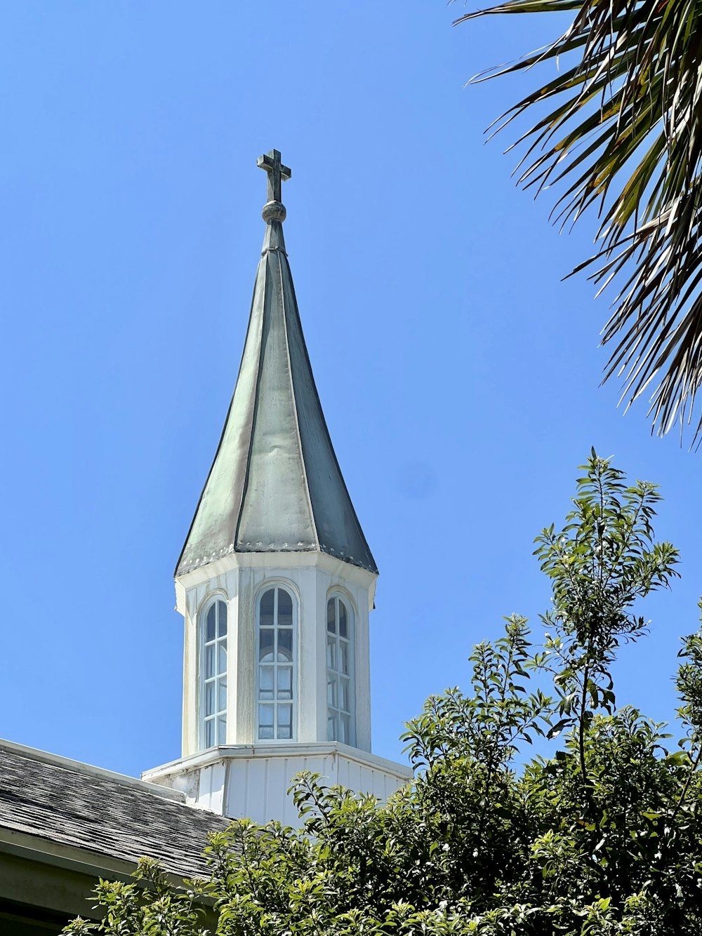 a white building with a steeple