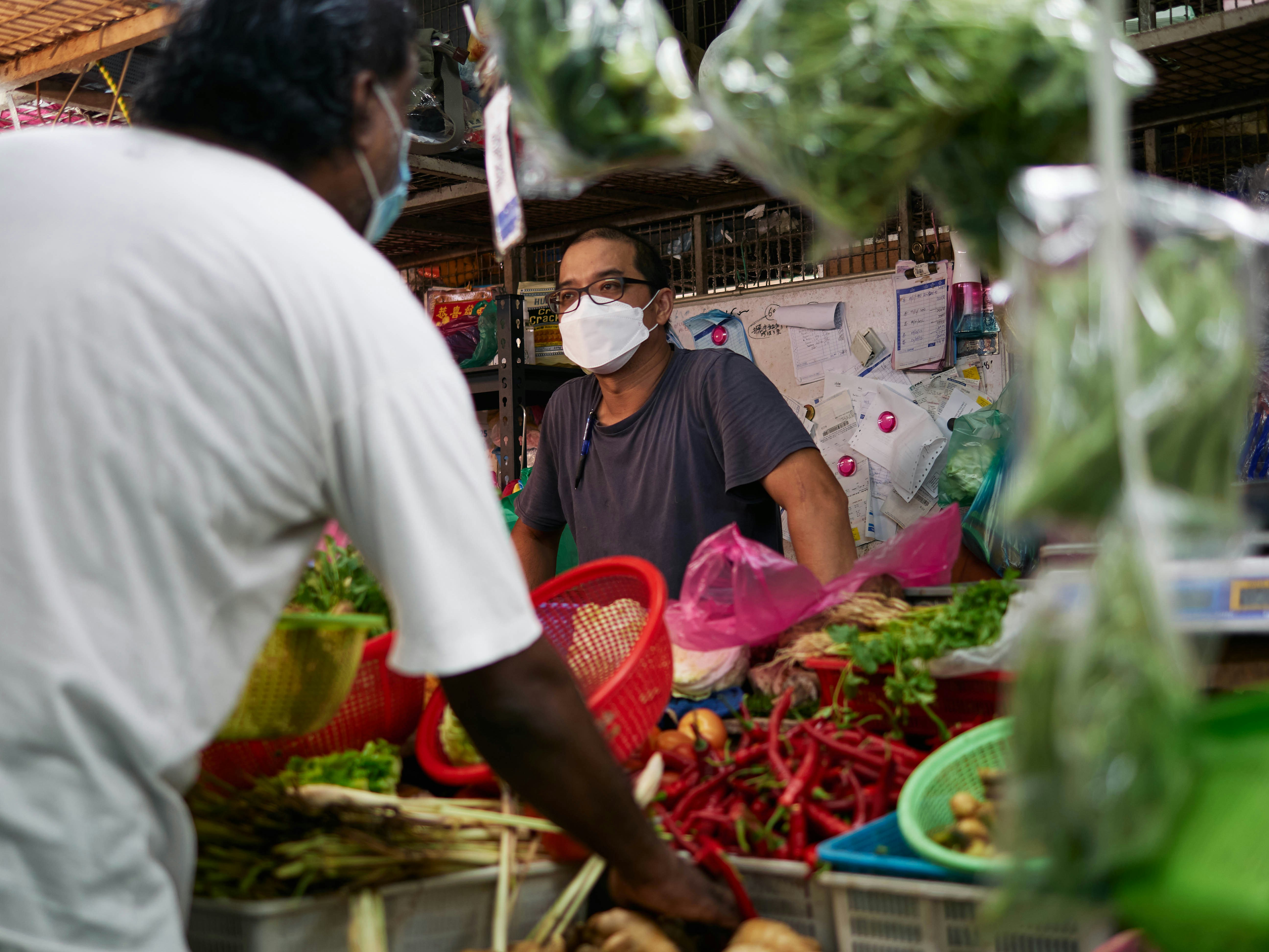 The Emotional Tapestry of Street Food: Weaving Family Connections Through Shared Culinary Adventures