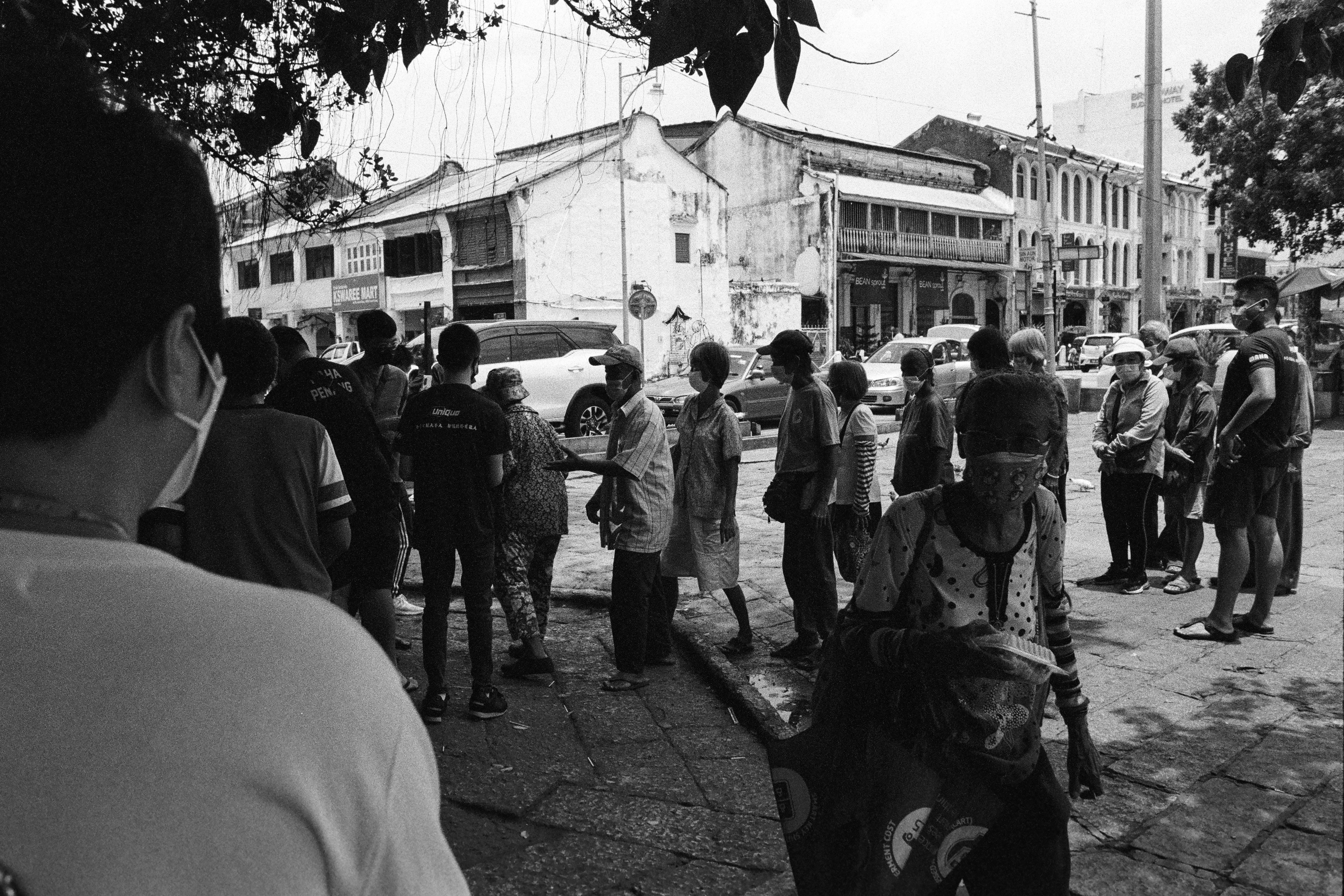 俄軍緩慢推進烏東 歐洲領袖尋求和平方案