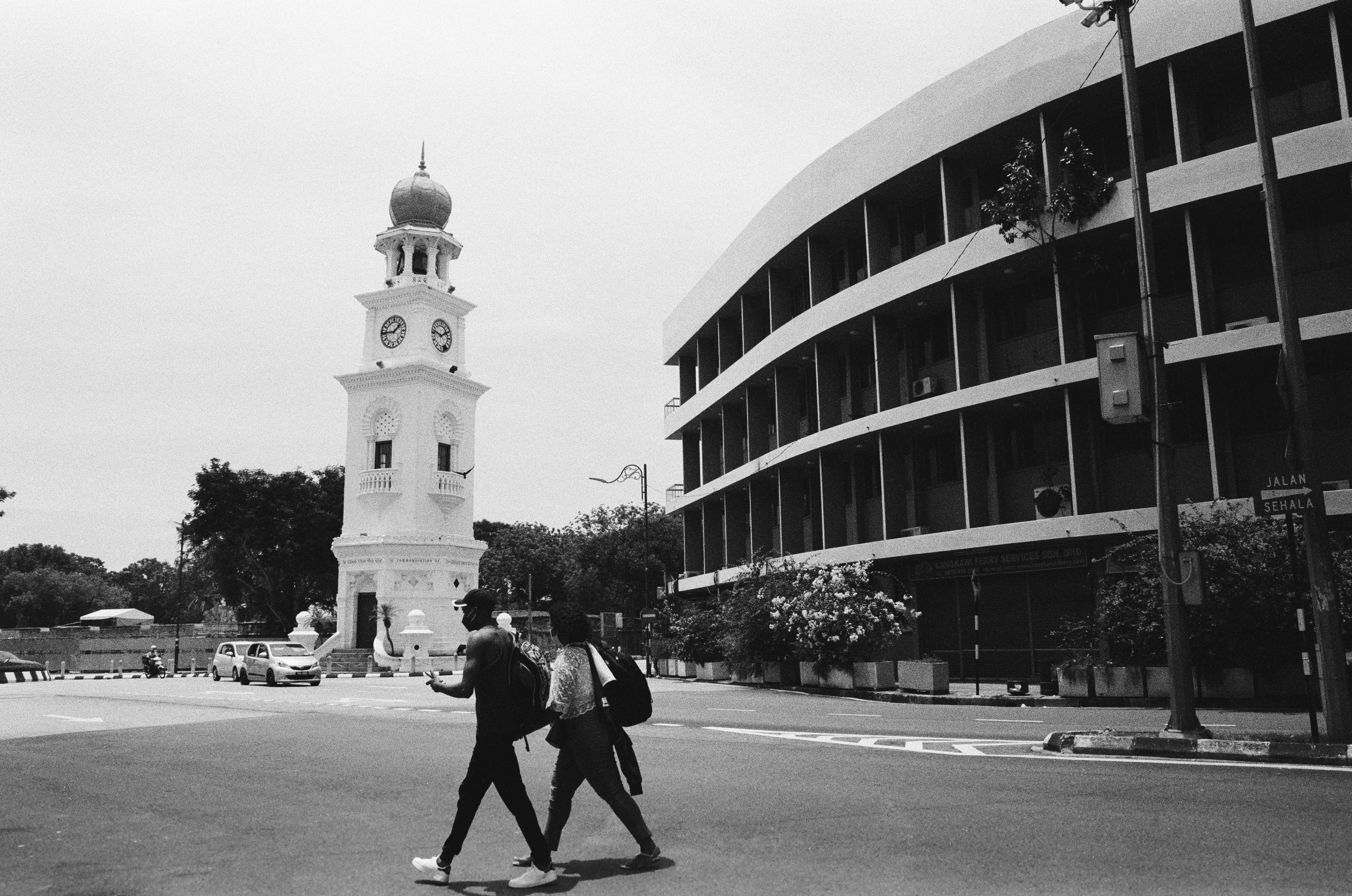 photo-1661155636316-565d986dd1ca?crop=entropy&cs=tinysrgb&fit=max&fm=jpg&ixid=M3w4NDI3ODN8MHwxfHNlYXJjaHw0fHxZRUQlQzQlQjBOQyVDNCVCMCUyMFVMVVNBTCUyMFlFUkVMJTIwWSVDMyU5Nk5FVCVDNCVCME1MRVIlMjBTRU1QT1pZVU1VfGVufDB8MHx8fDE3NjU1MzE0Njl8MA&ixlib=rb-4.1.0&q=80&w=1080