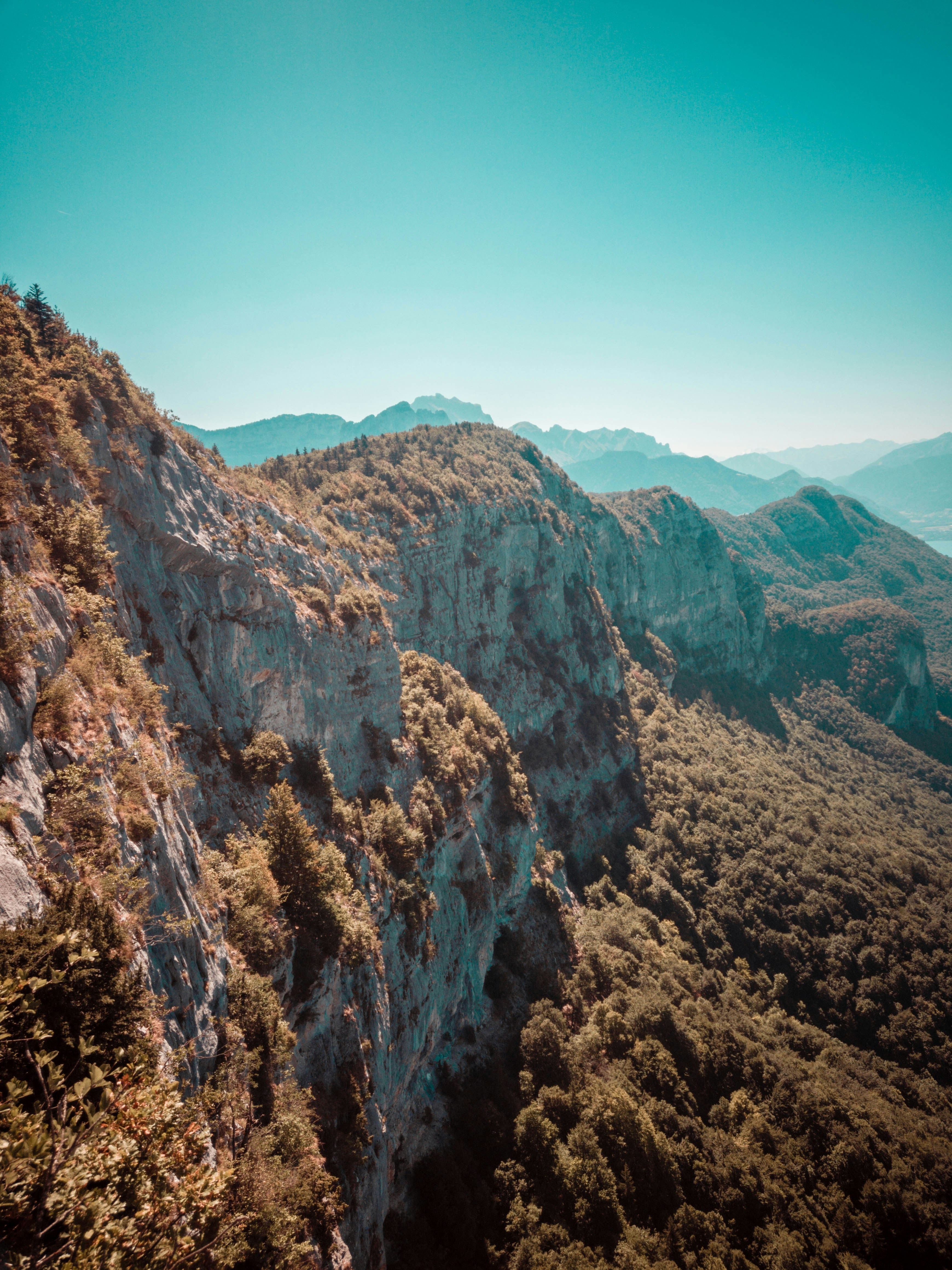 Photo by valentinlacoste