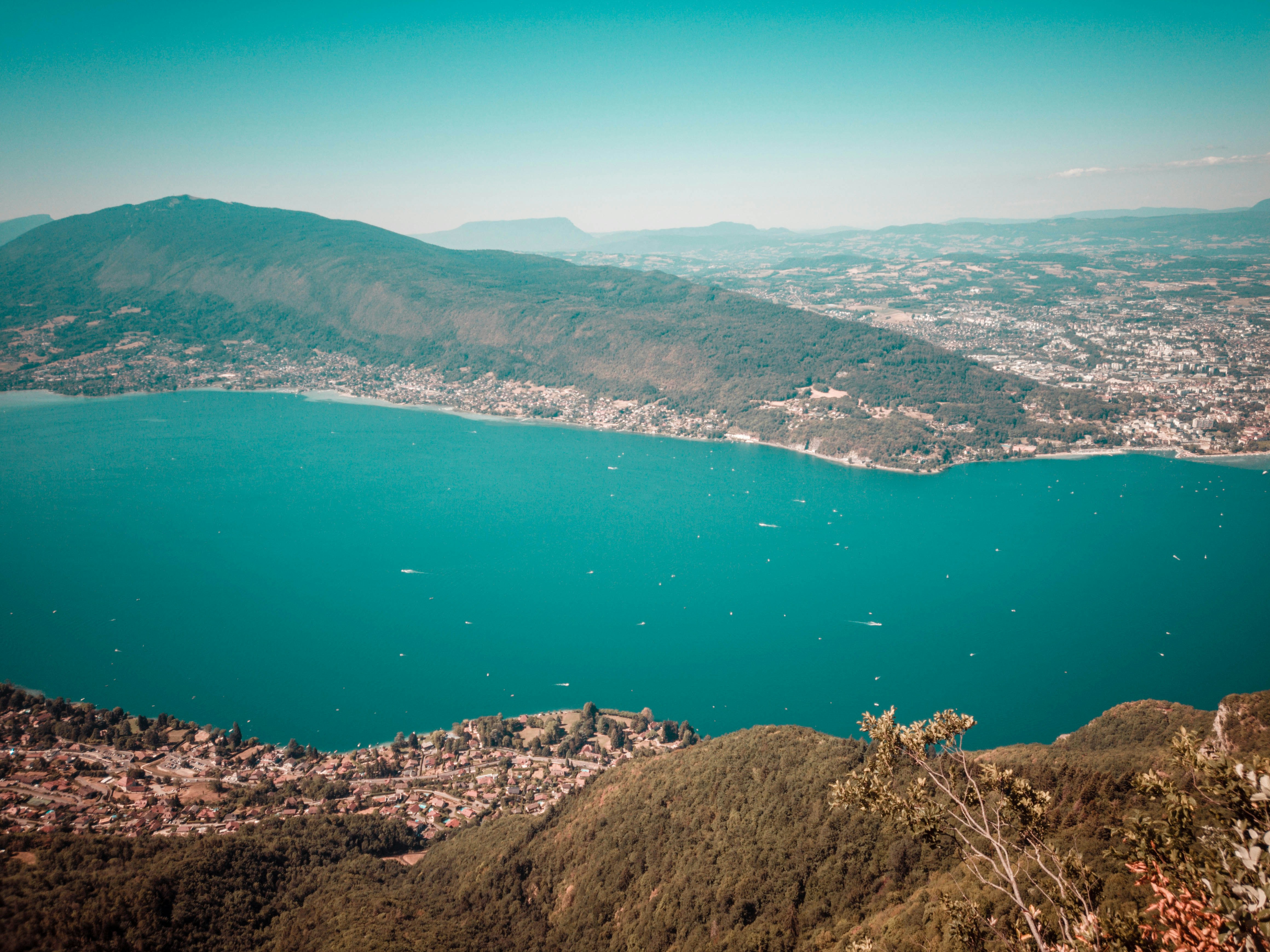 Photo by valentinlacoste