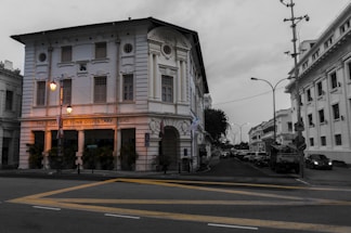 Front view of Georgetown Remedy House storefront on a sunny day